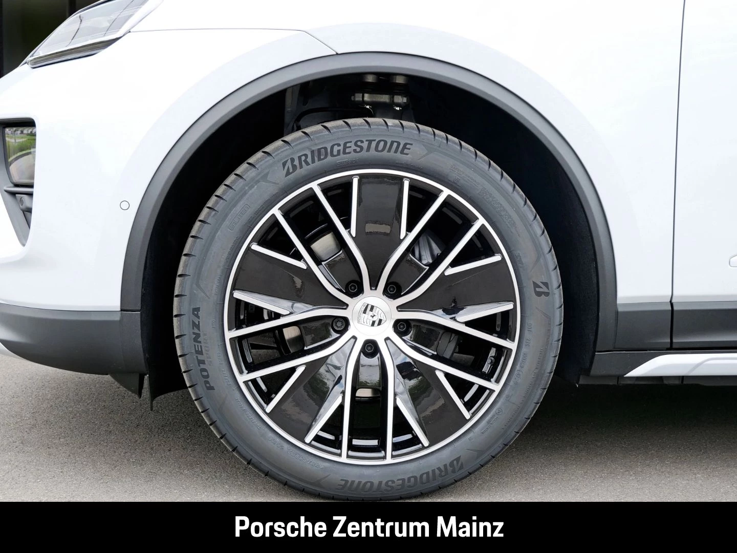Porsche Macan BOSE Sitzbelüftung Abstandstempomat s