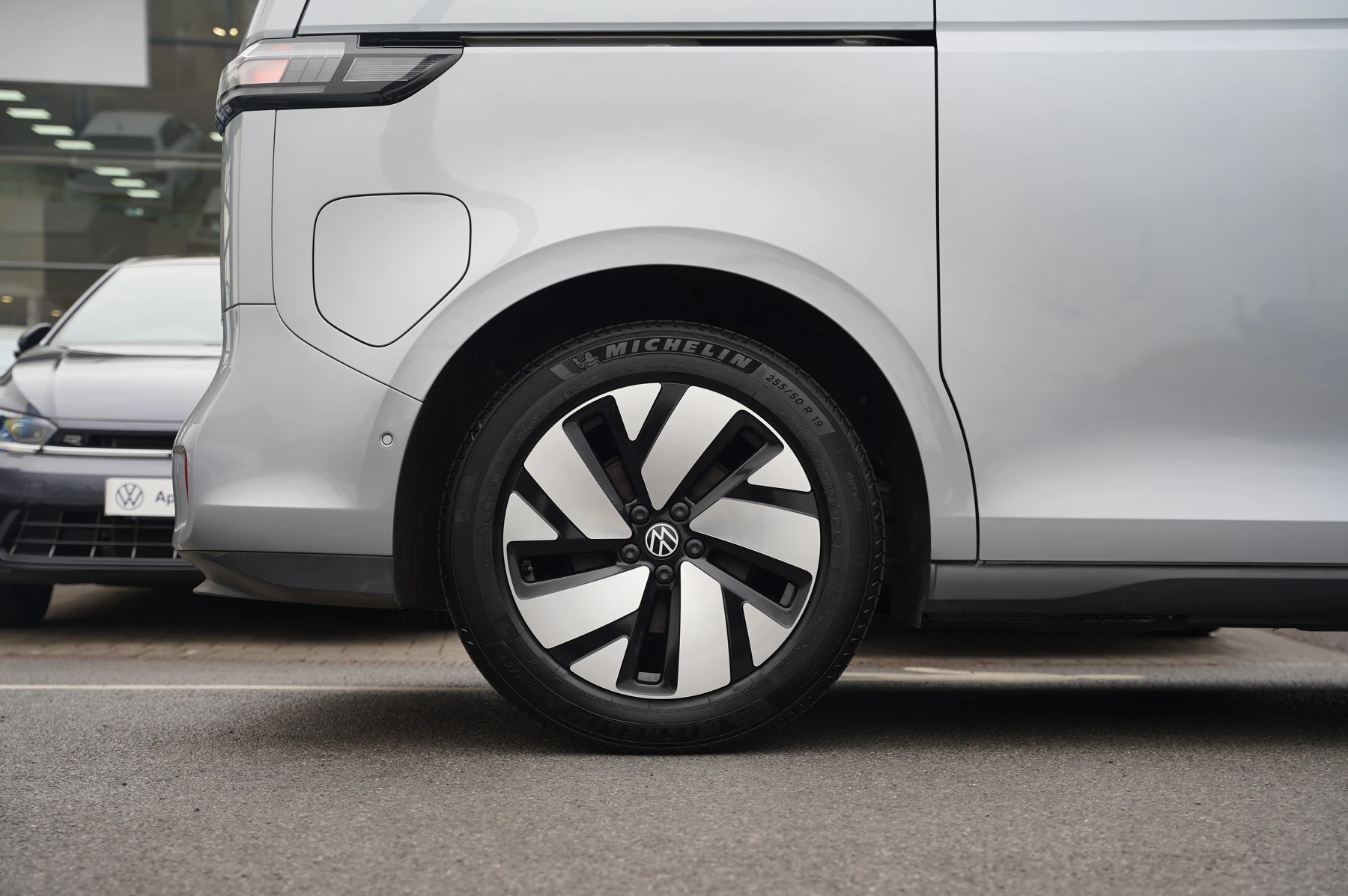 Volkswagen-ID. Buzz-image-36
