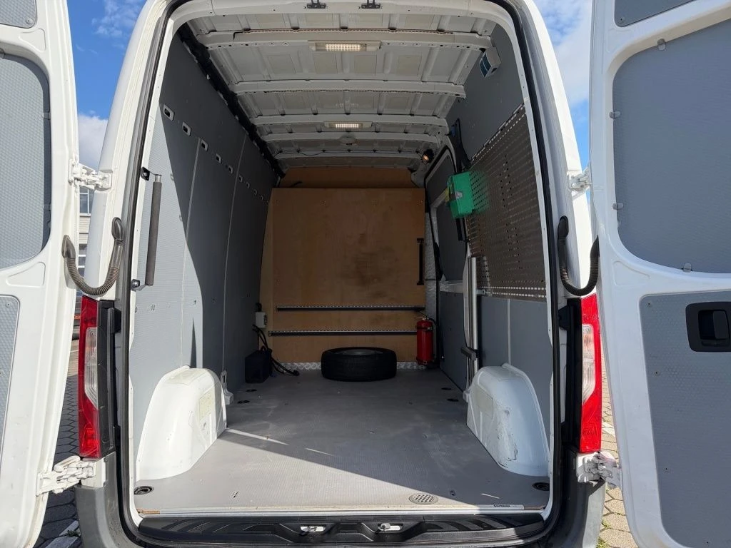 Mercedes-Benz-Sprinter 314-image-8