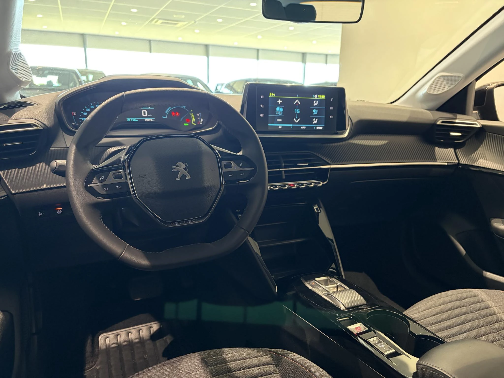 Peugeot-e-208-image-7