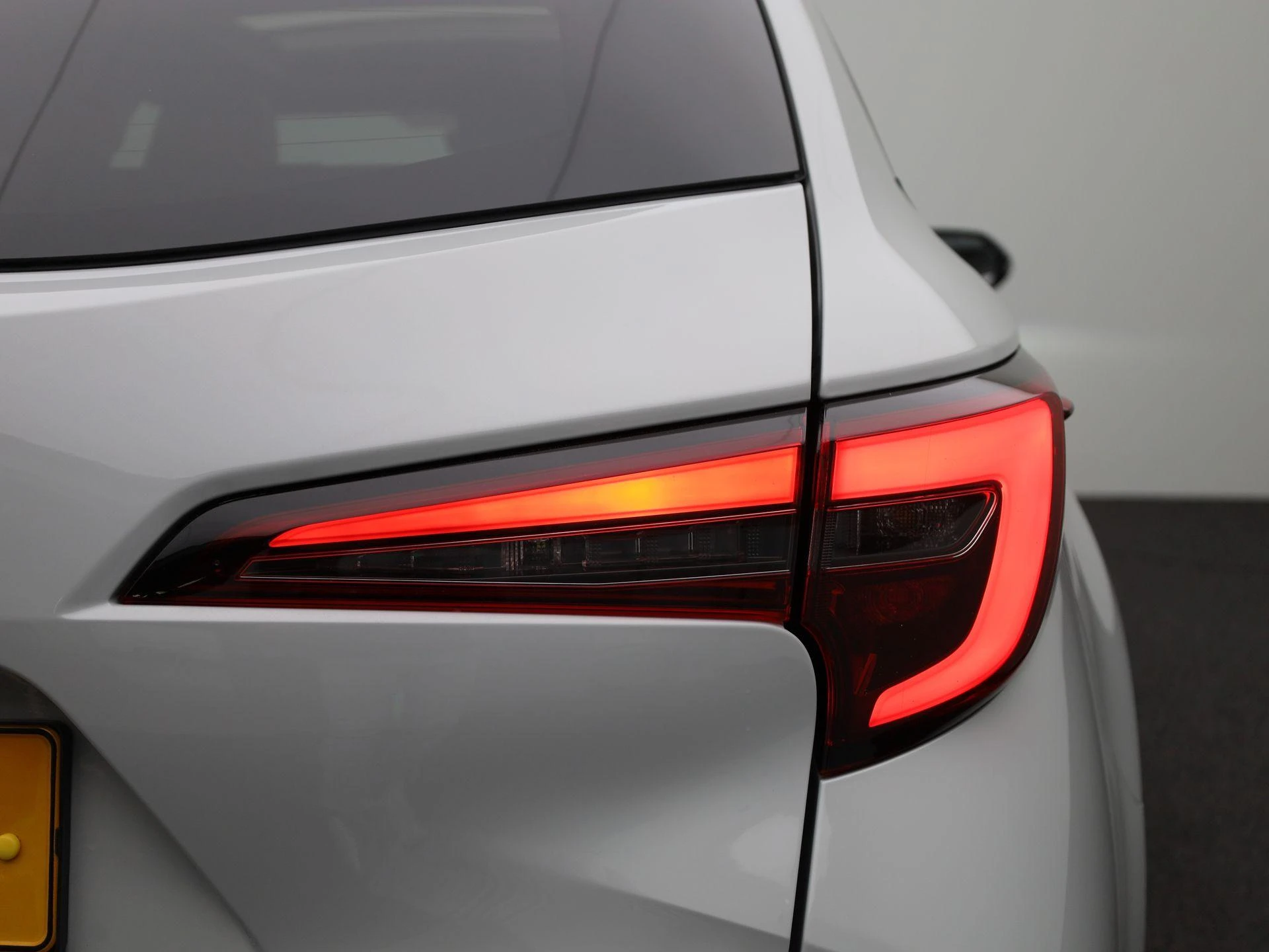 Toyota Corolla Touring Sports - 36
