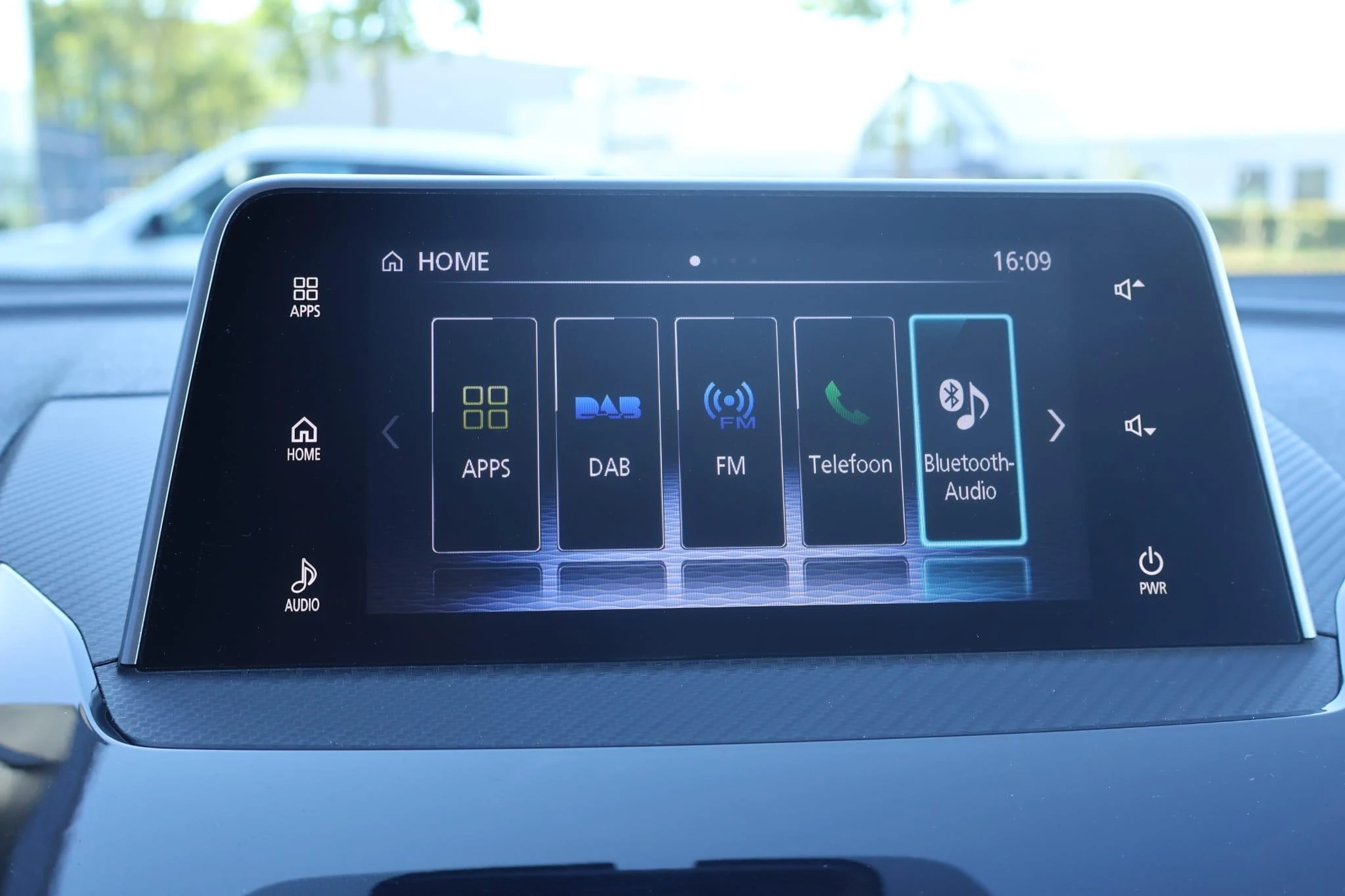 Mitsubishi-Eclipse Cross-image-16