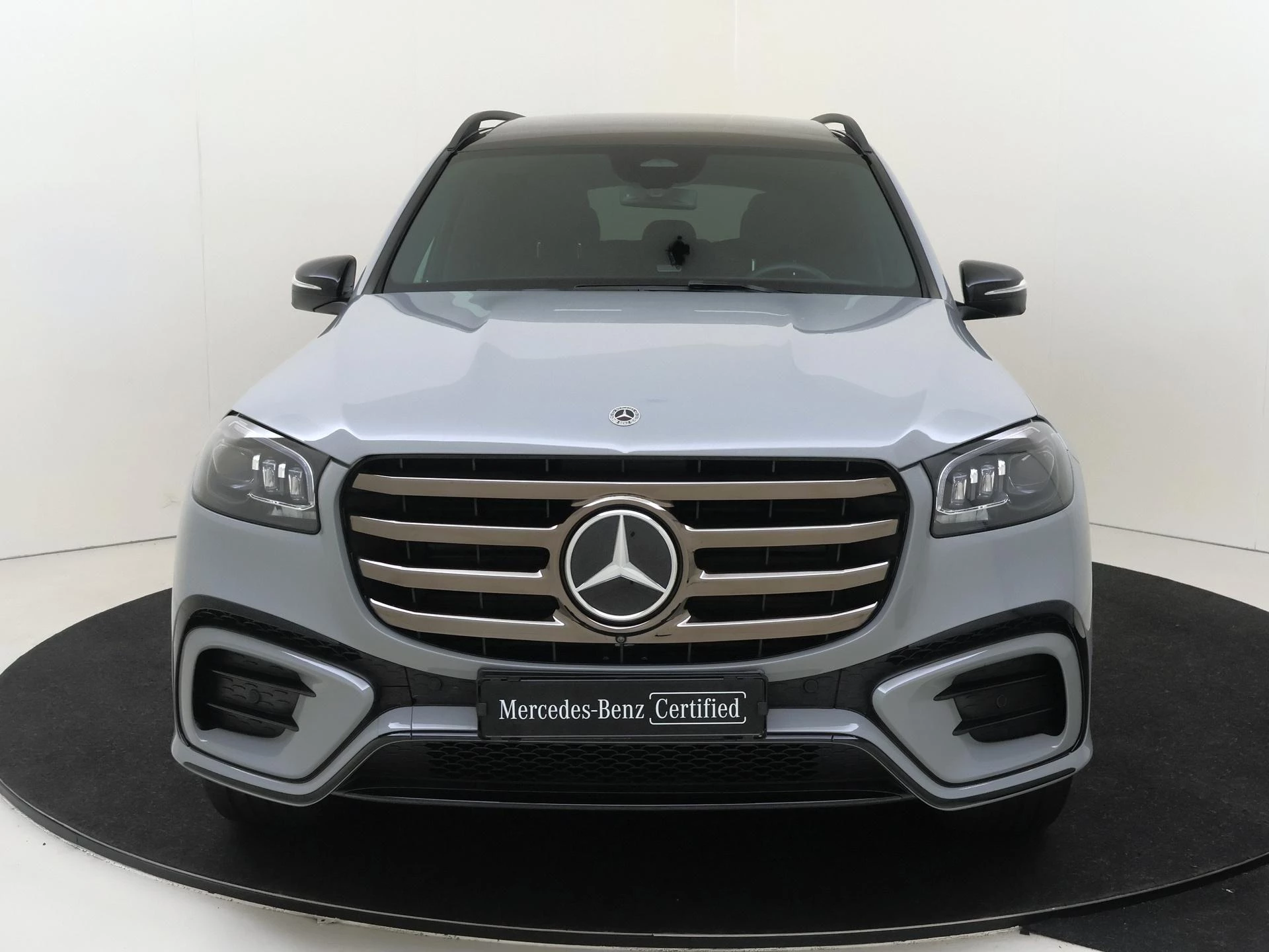 Mercedes-Benz-GLS-image-7