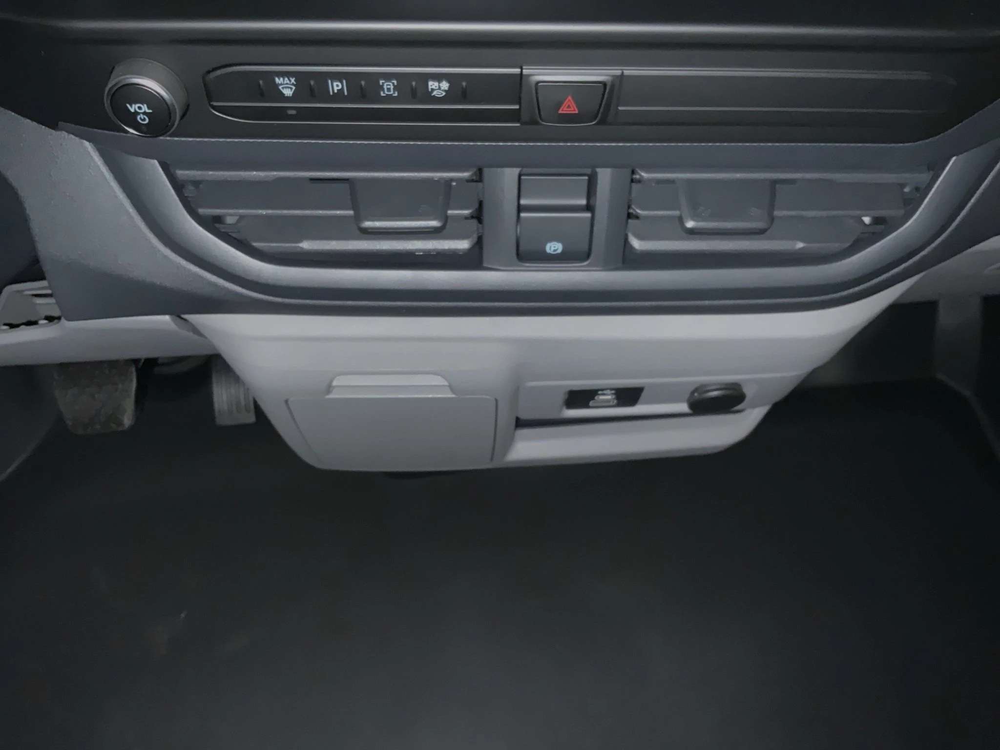 Ford-Transit Custom-image-13