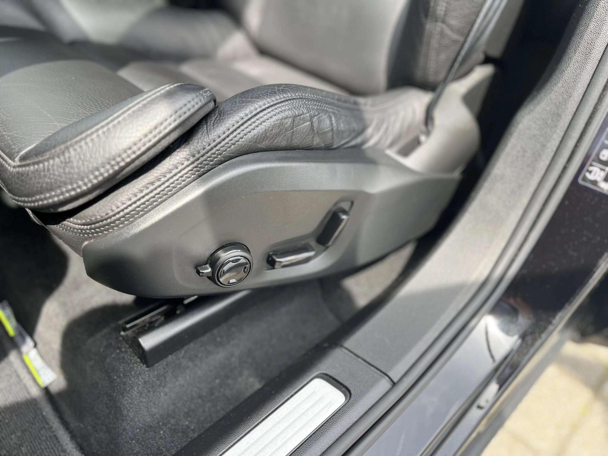 Volvo-XC60-image-6
