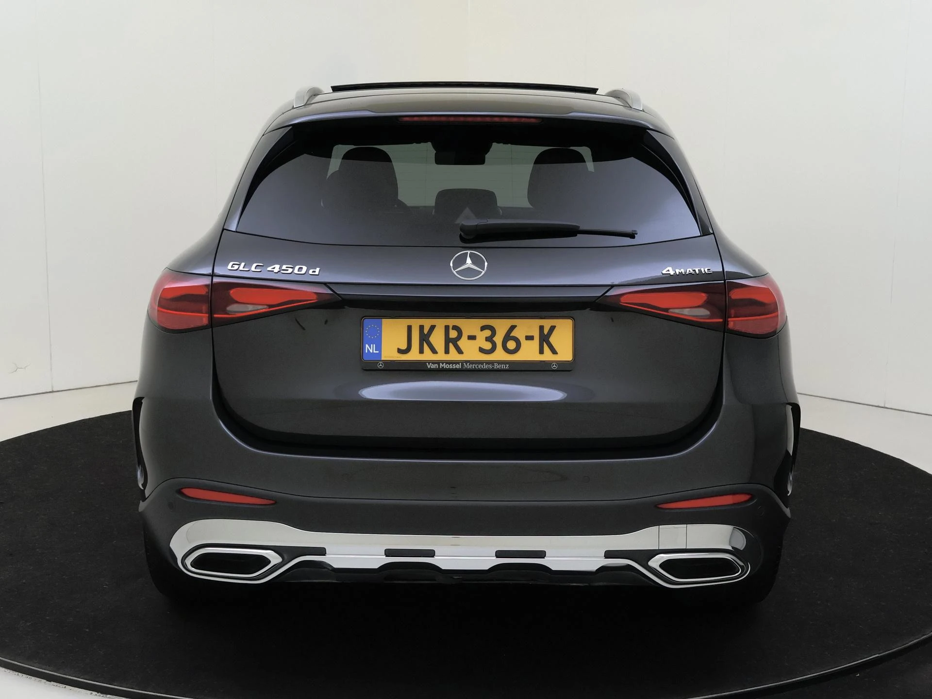 Mercedes-Benz-GLC-image-6