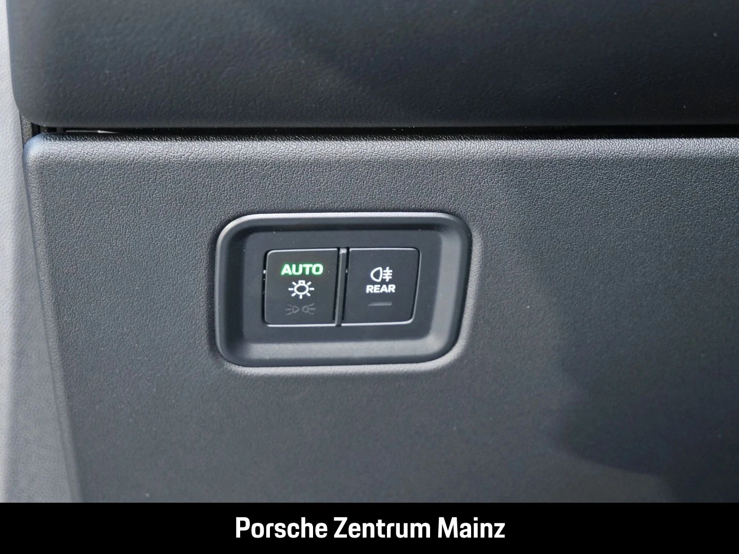 Porsche-Macan-image-31
