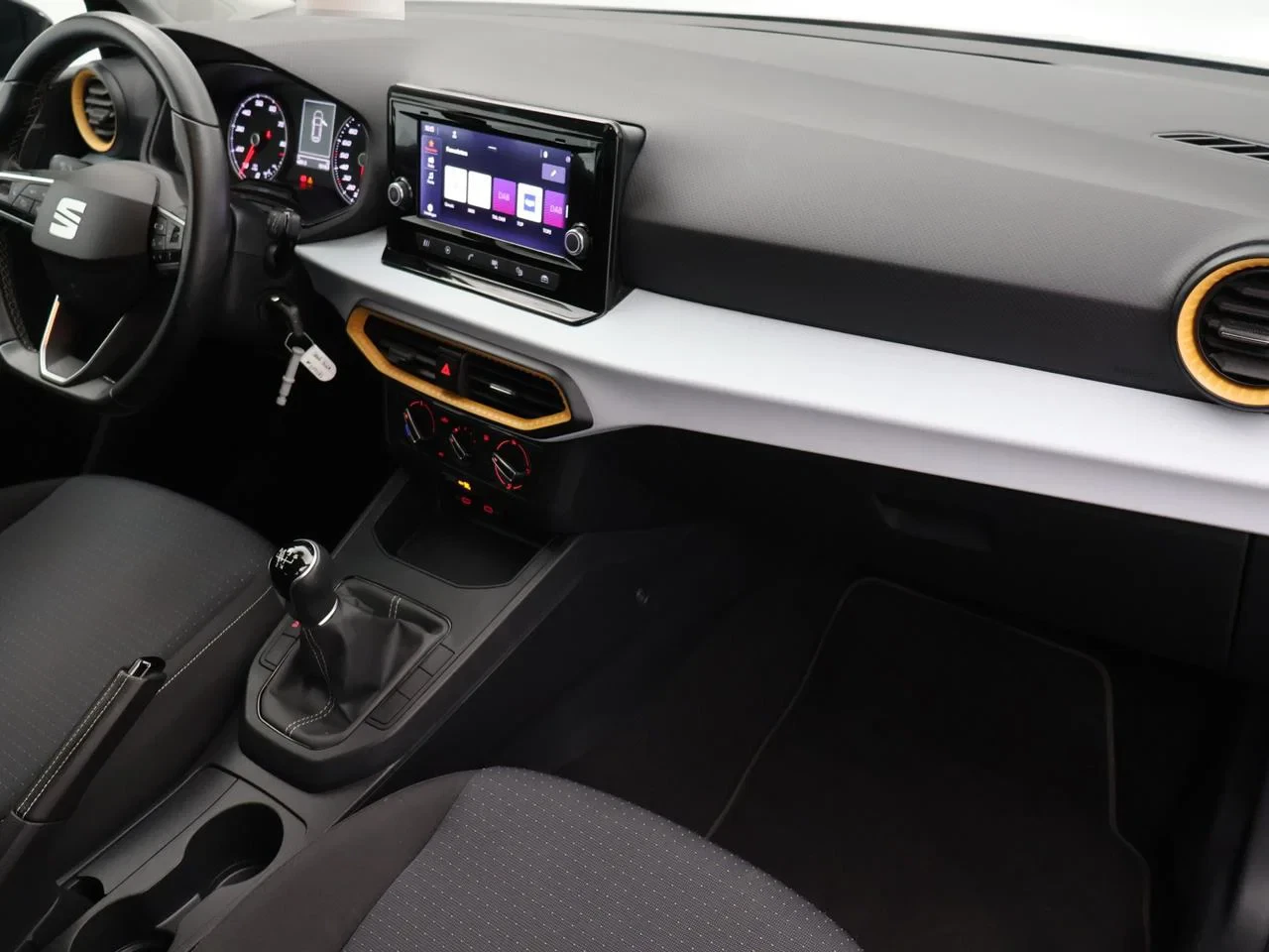 SEAT-Ibiza-image-9