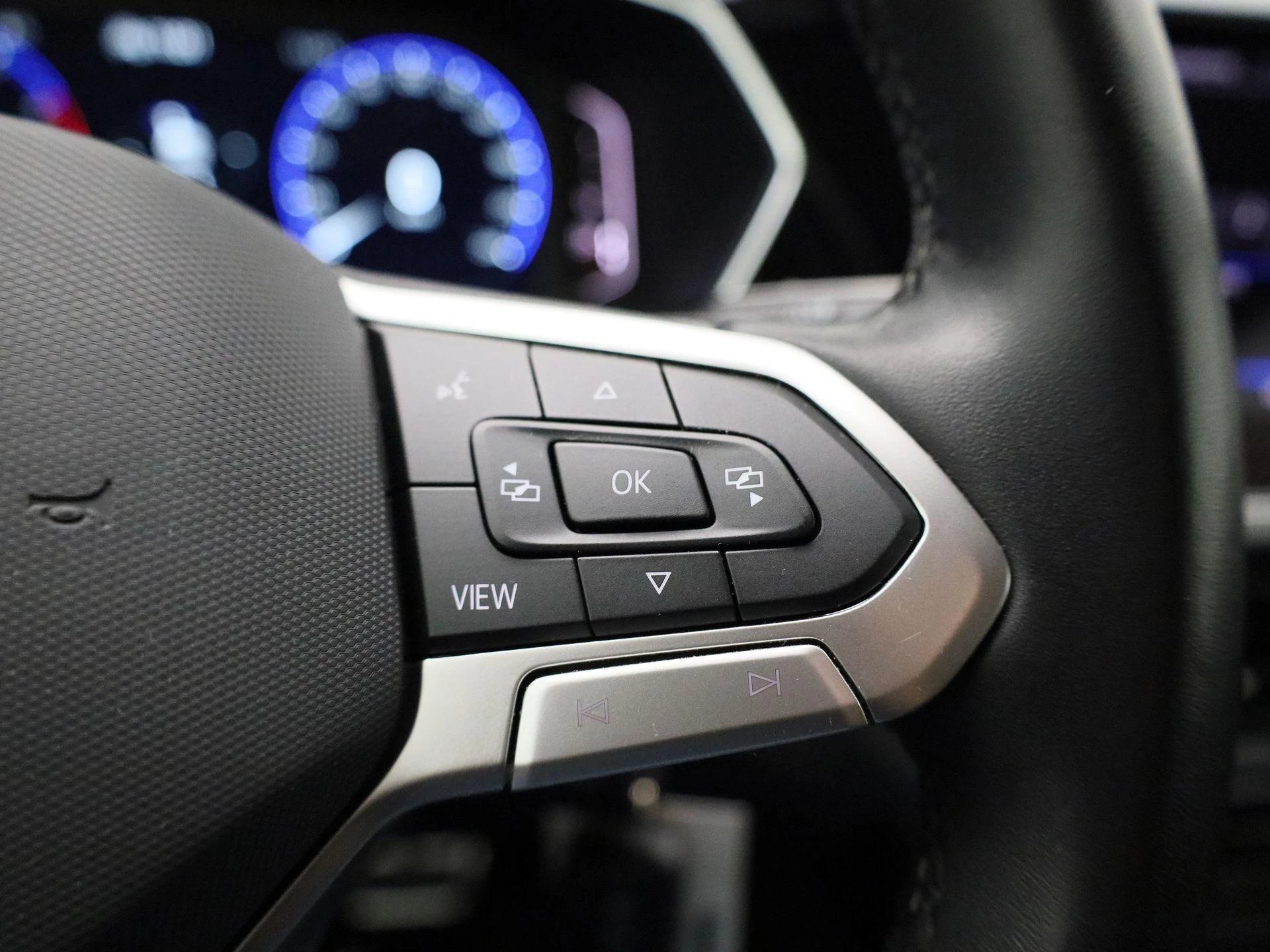 Volkswagen-T-Cross-image-16