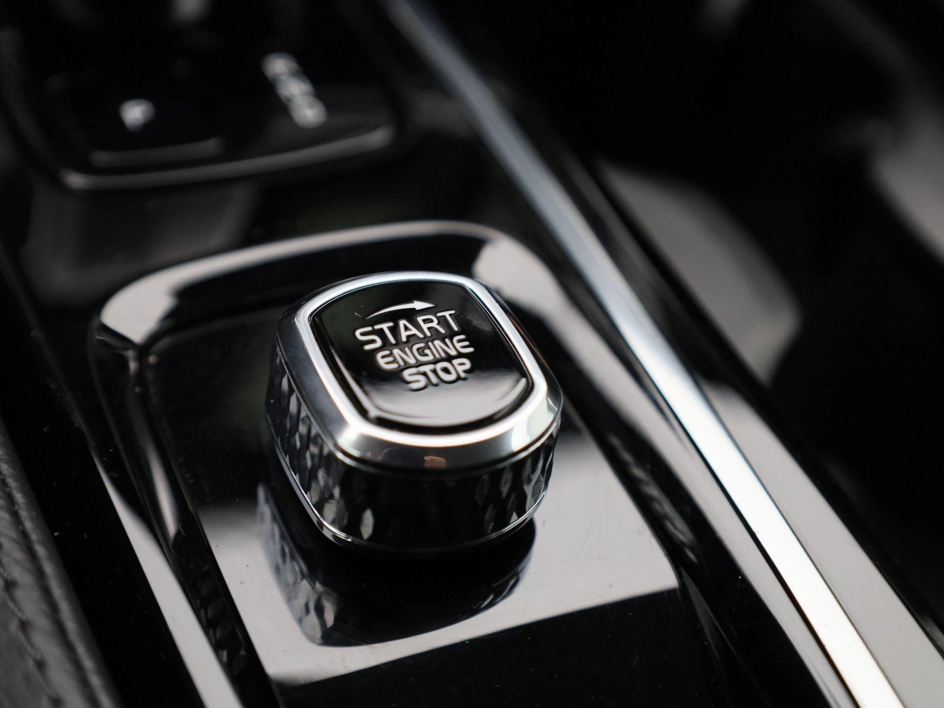 Volvo-V60-image-23