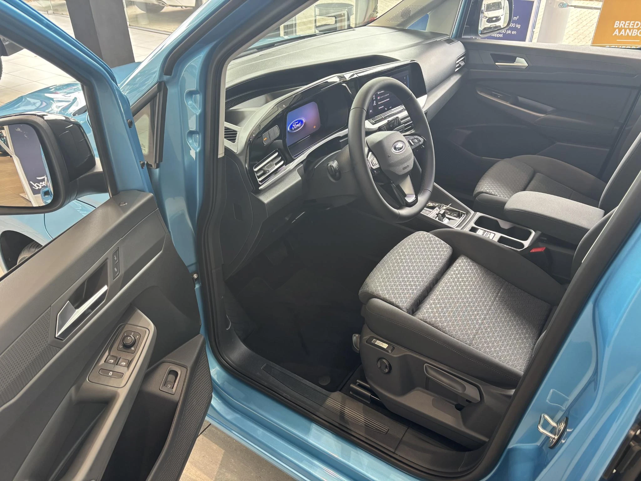 Ford-Tourneo Connect-image-5