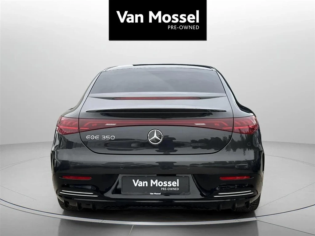 Mercedes-Benz-EQE-image-5
