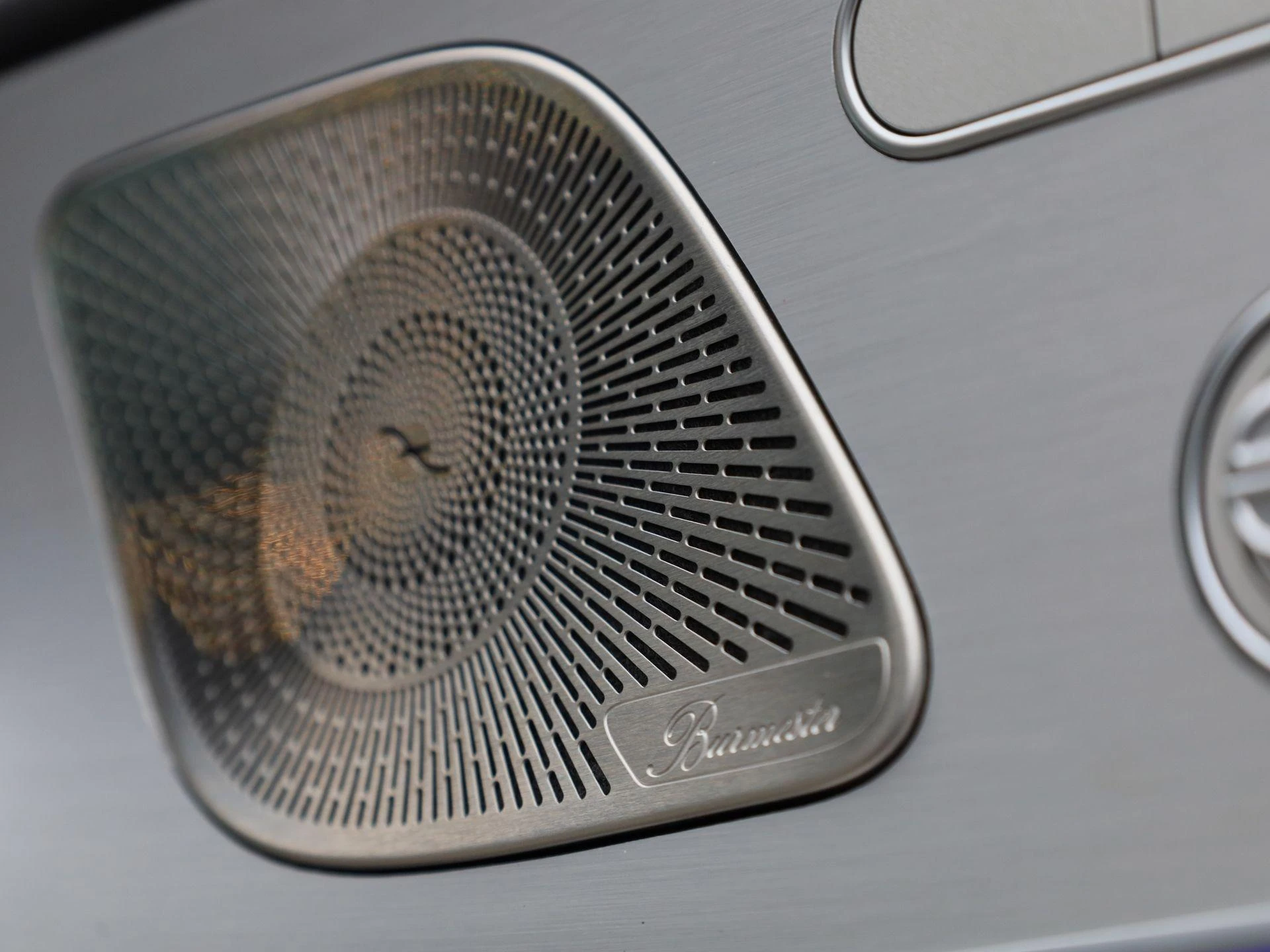 Mercedes-Benz-GLE-image-42