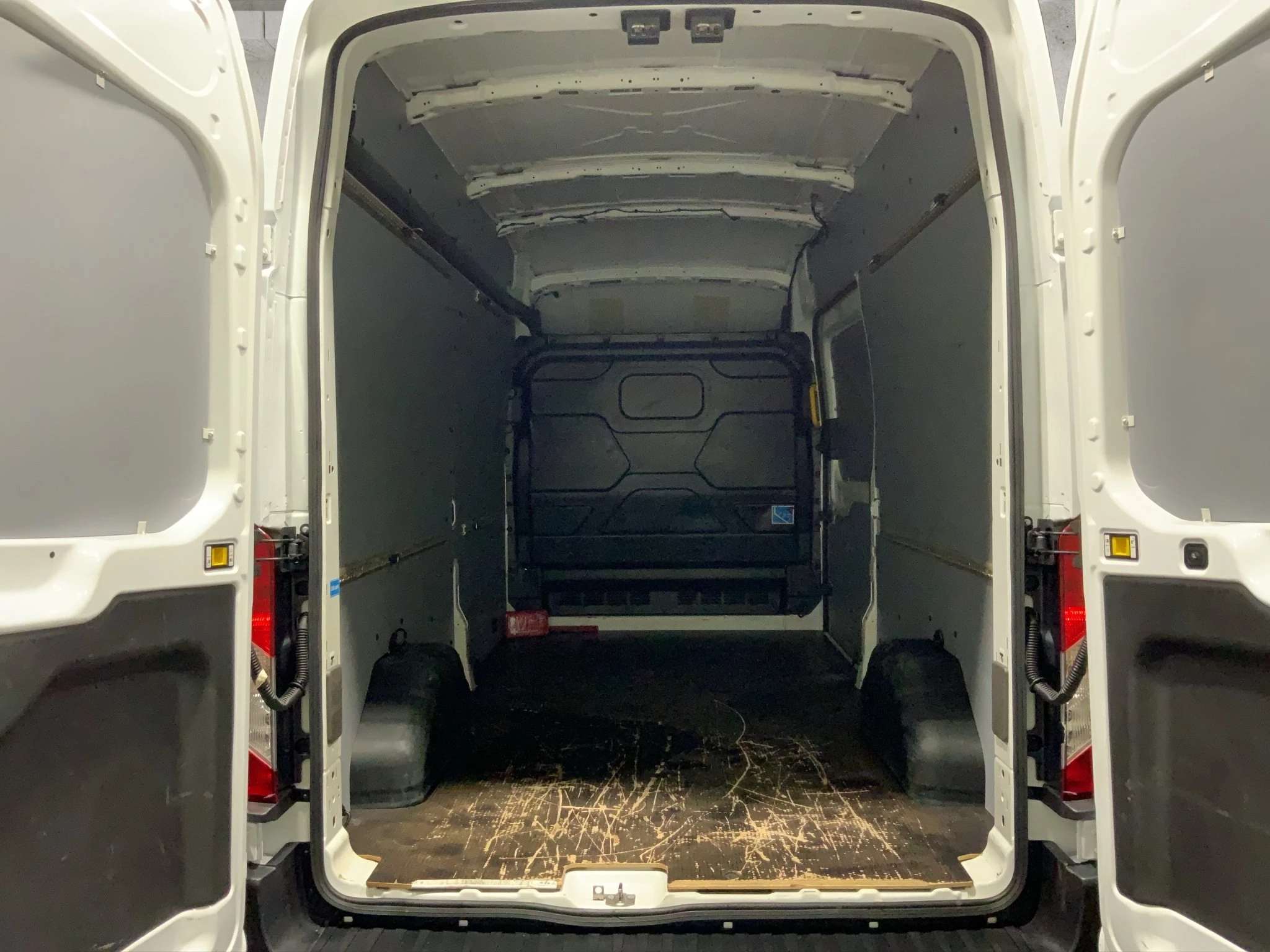 Ford-Transit-image-15