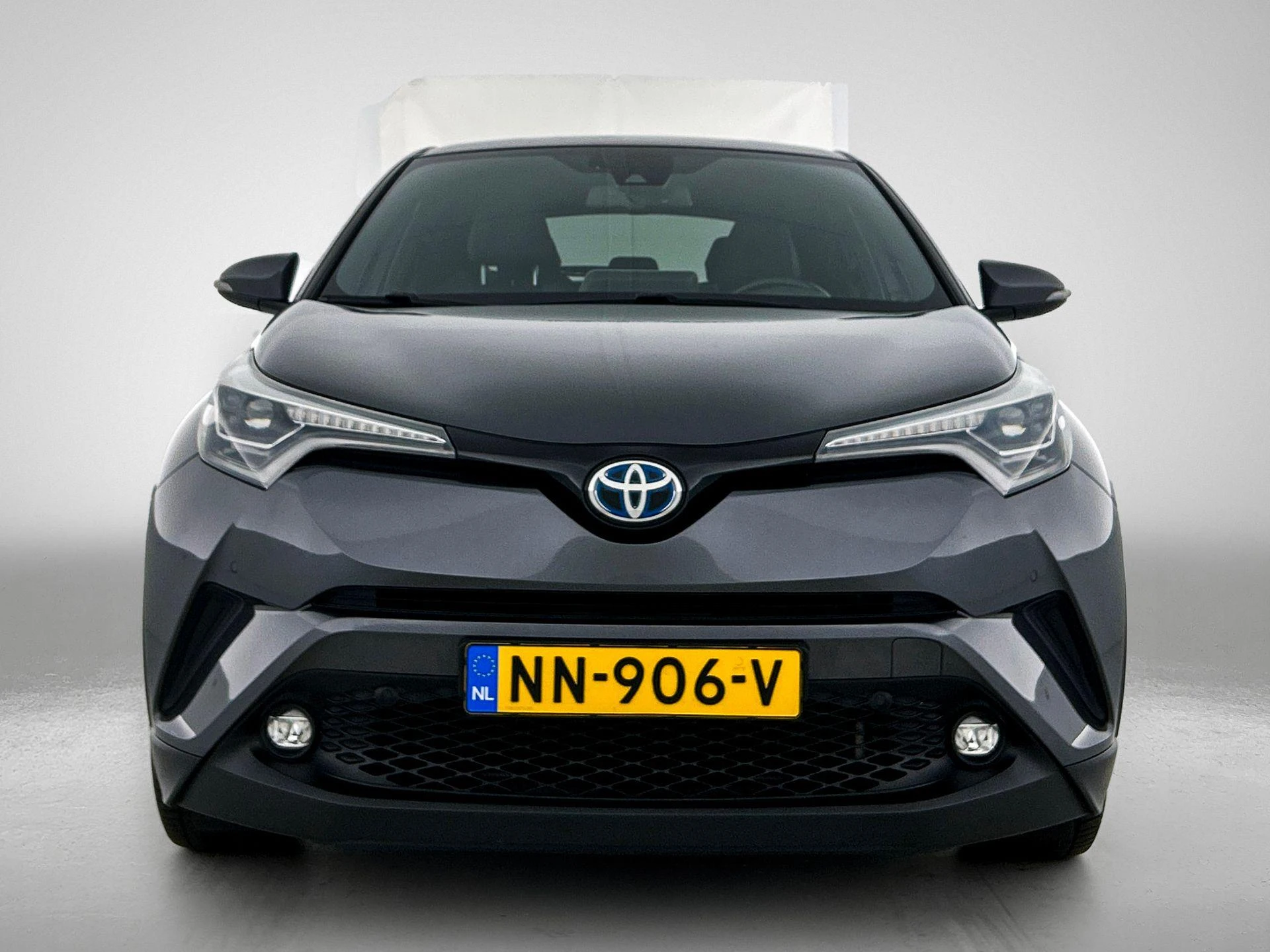 Toyota-C-HR-image-4