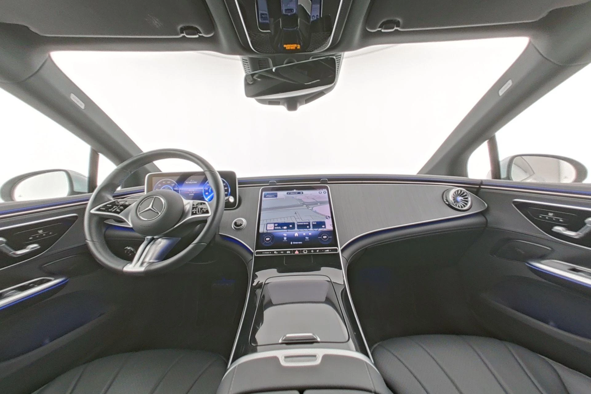 Mercedes-Benz EQE 300 Luxury Line + LEDER + TREKHAAK + CARPLAY + CAMERA +