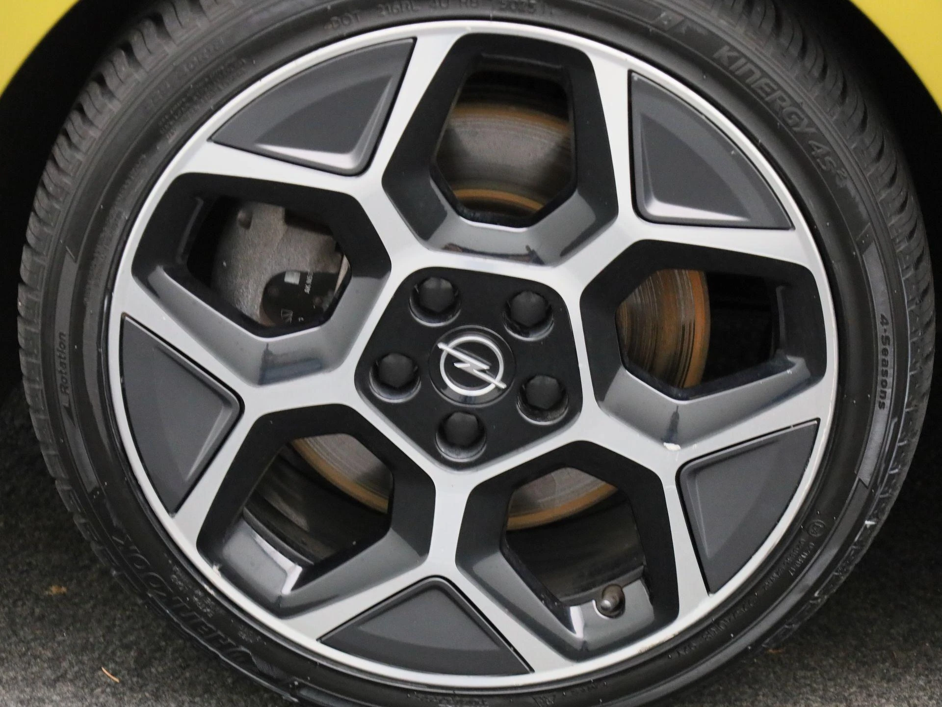 Opel-Astra-image-13