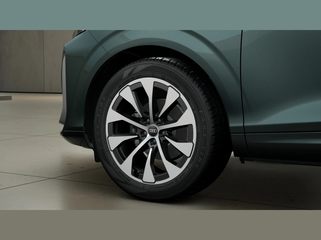 Audi Q3 TFSI UPE 61.635 Tech plus S line Panorama LED