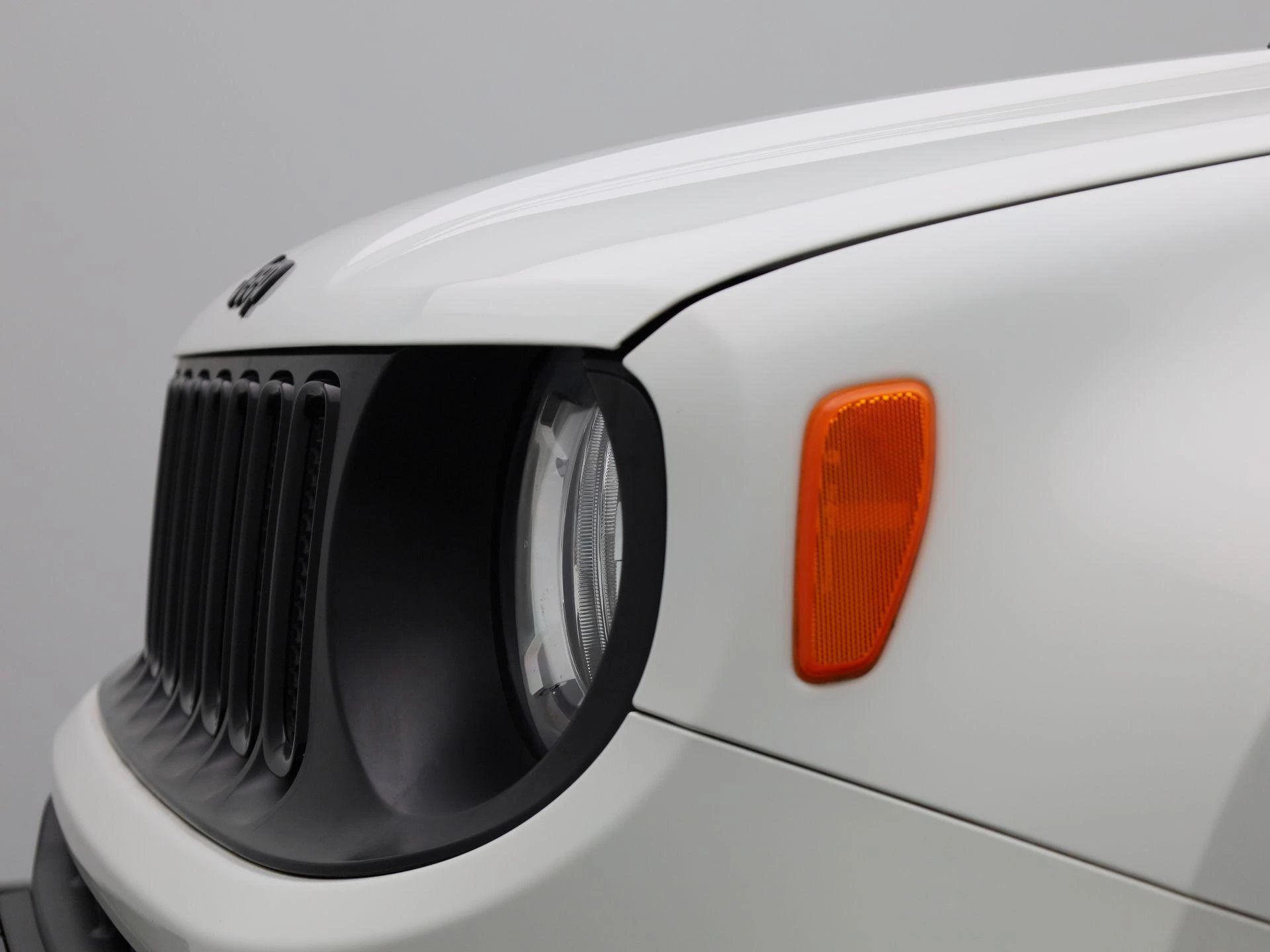 Jeep-Renegade-image-14