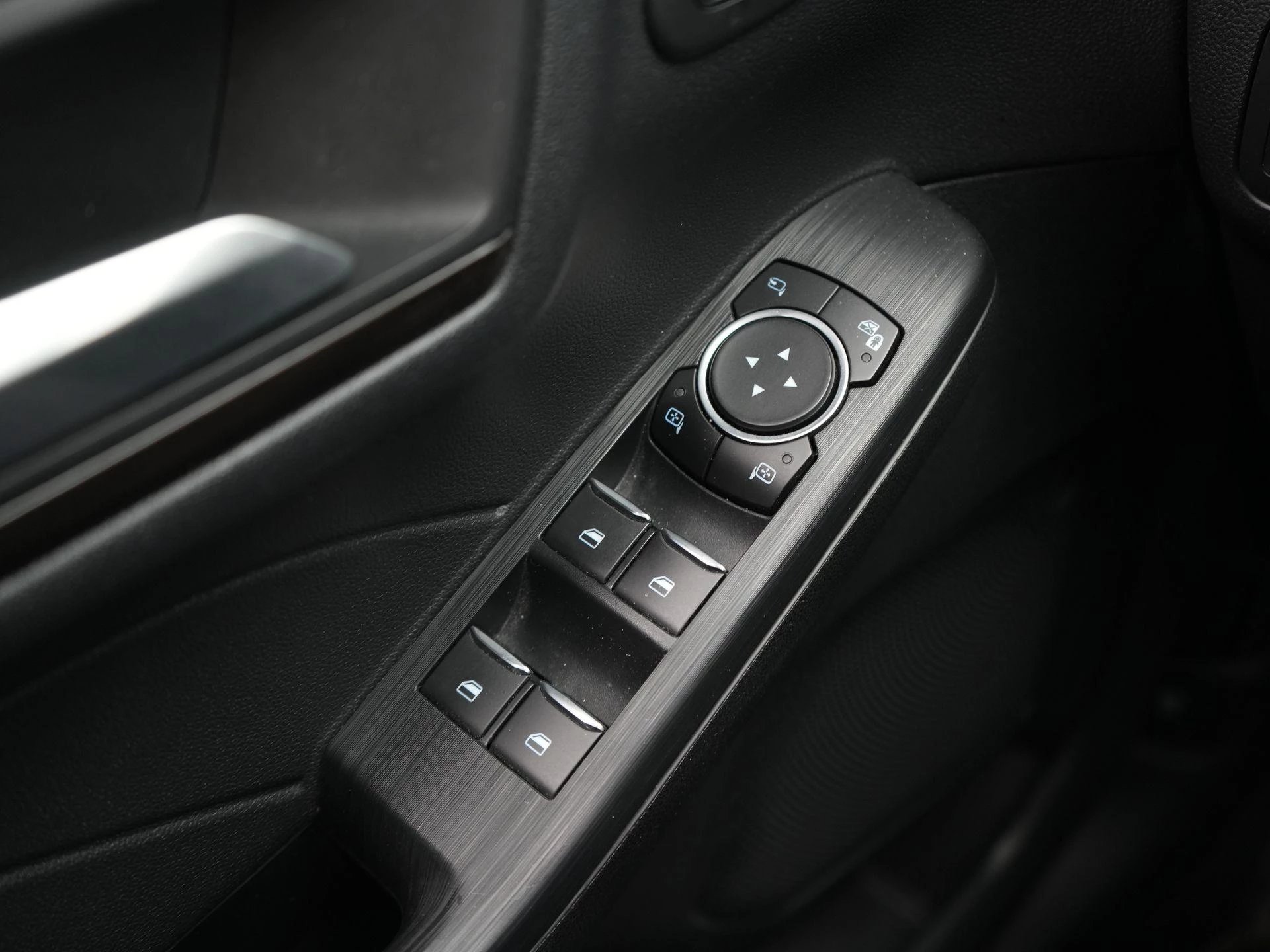Ford-Kuga-image-31