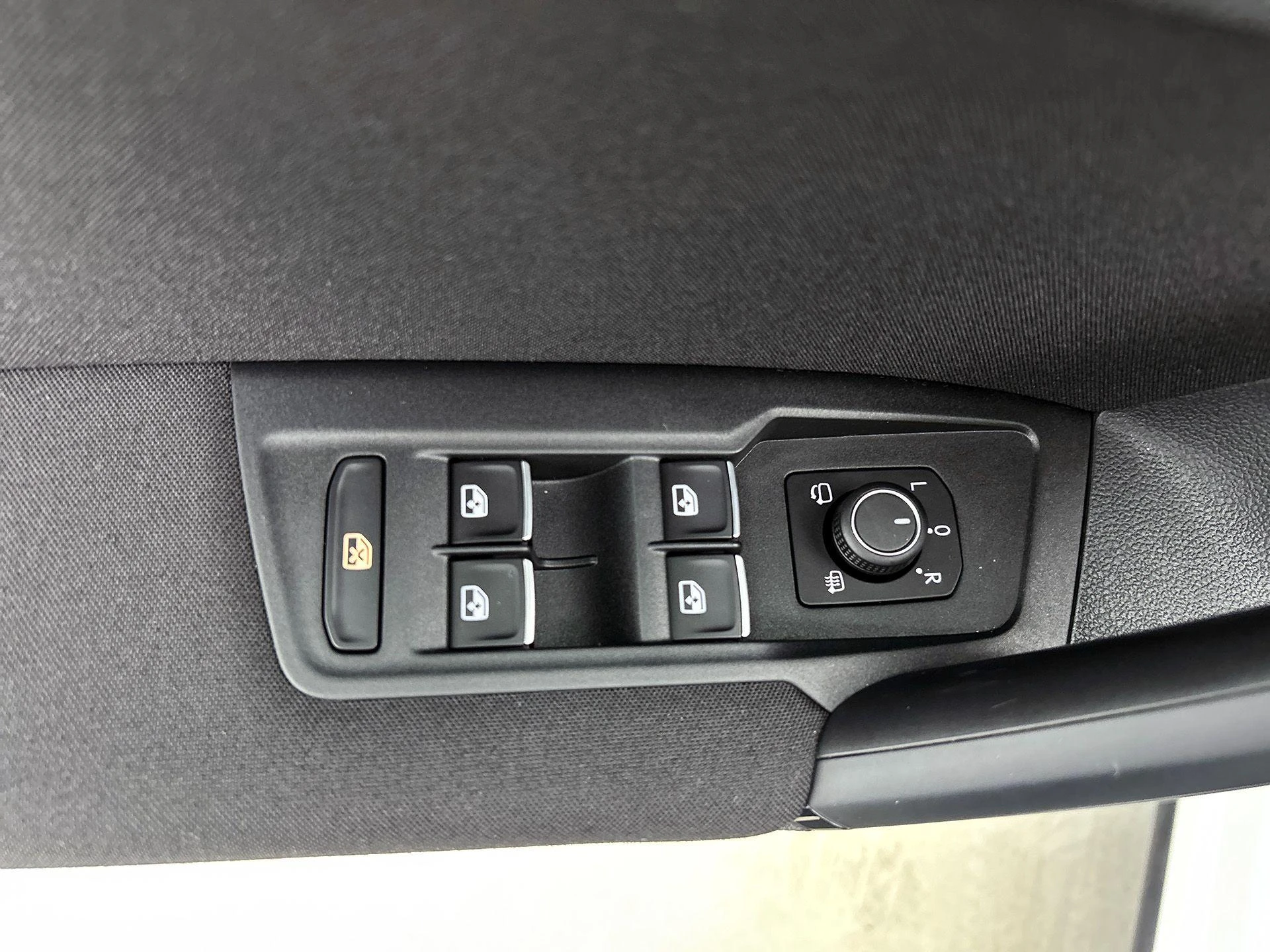 Volkswagen-Tiguan-image-21