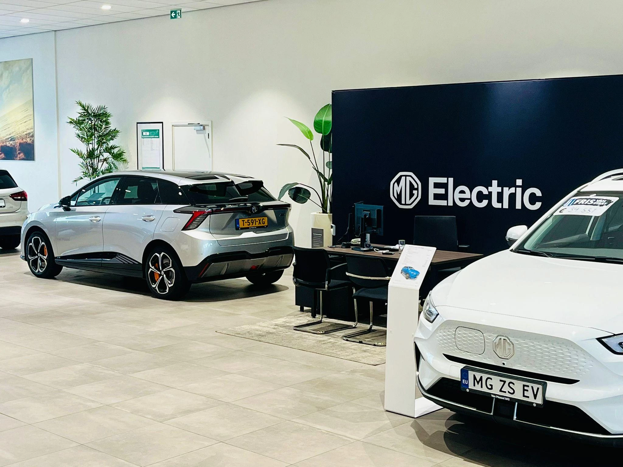 MG-ZS EV-image-30