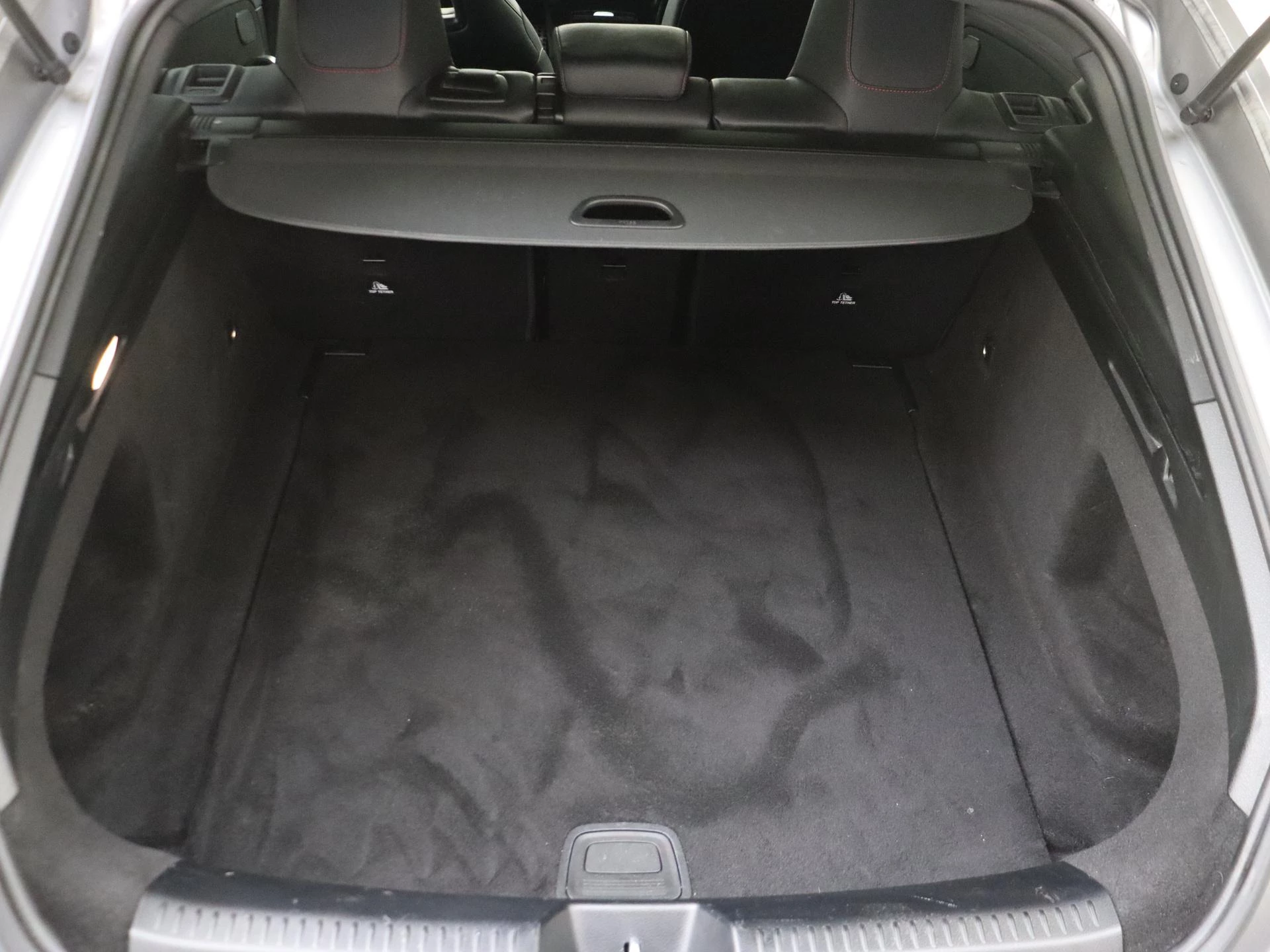 Mercedes-Benz-CLA-image-30