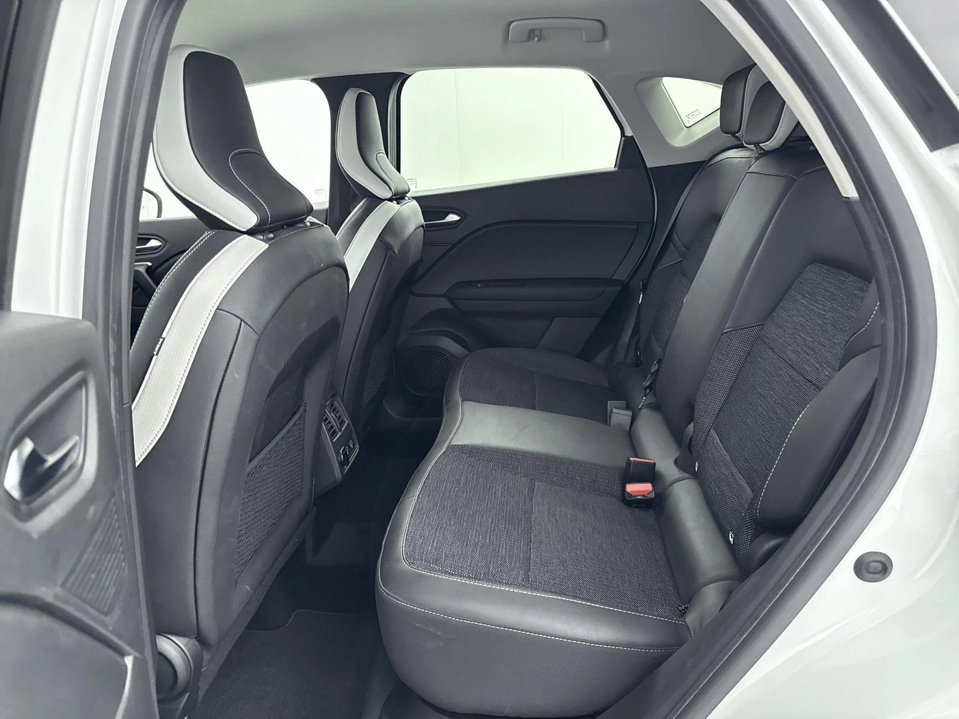 Renault-Captur-image-25