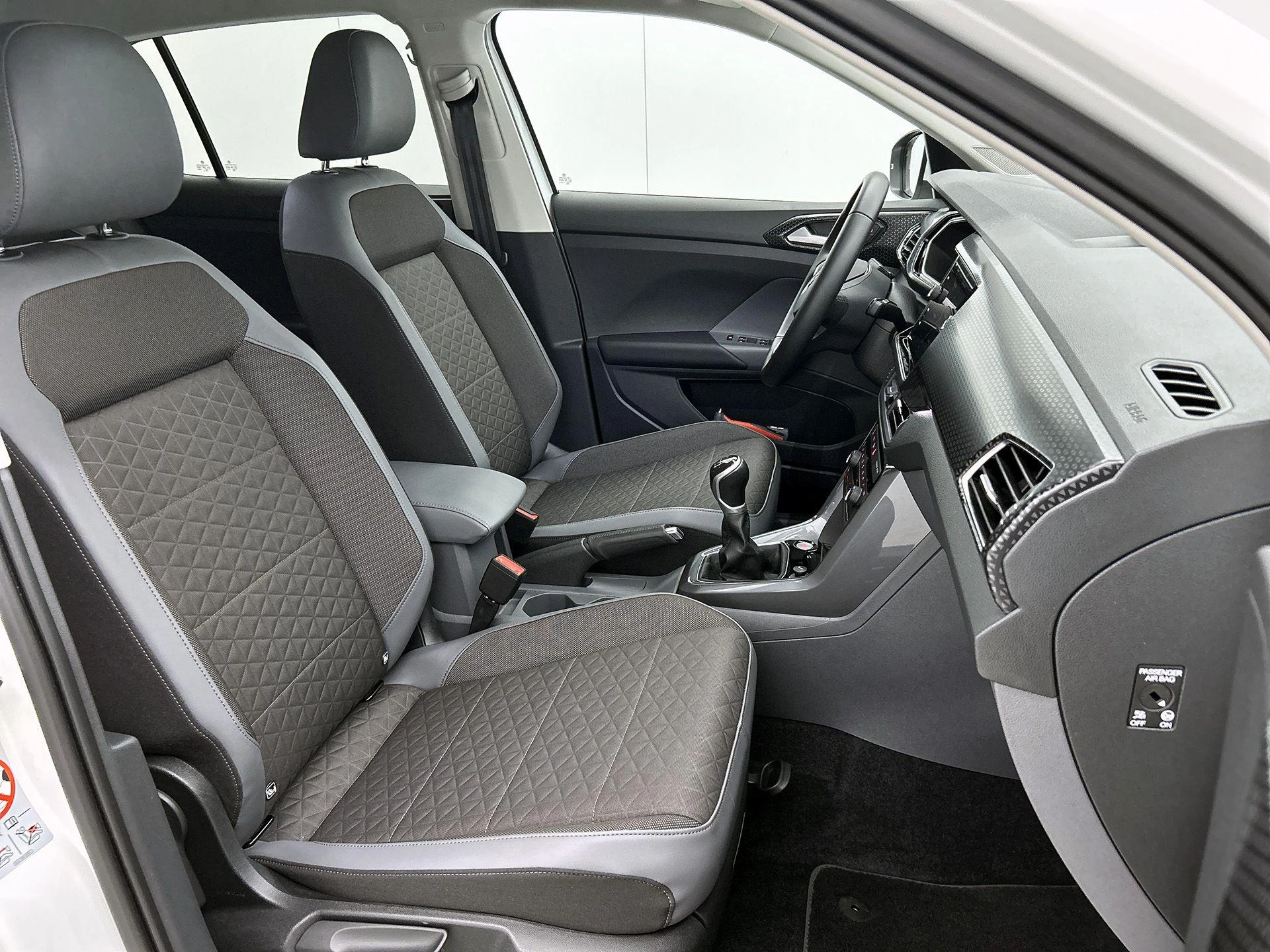 Volkswagen-T-Cross-image-41