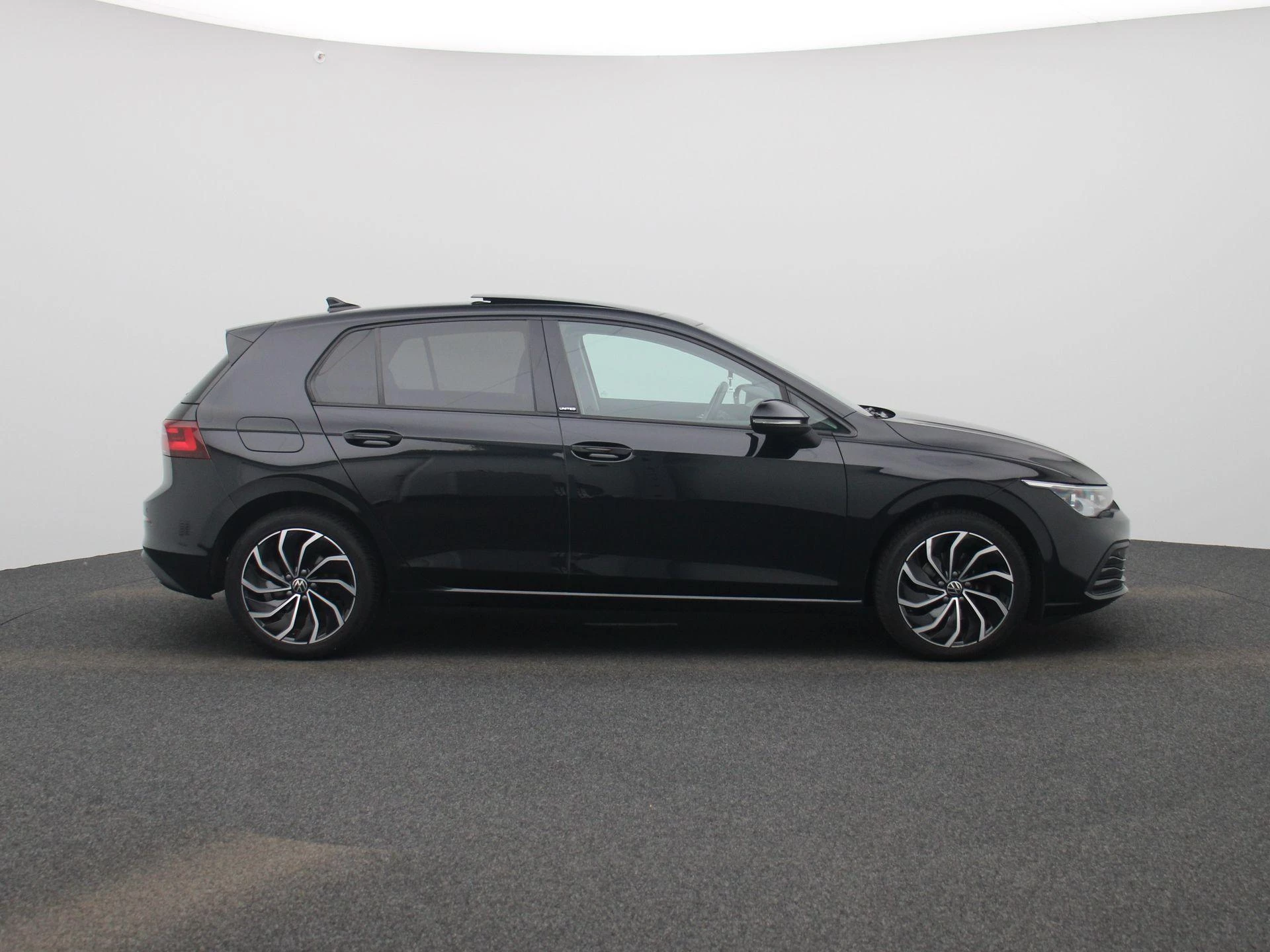 Volkswagen Golf 1.5 eTSI R-Line