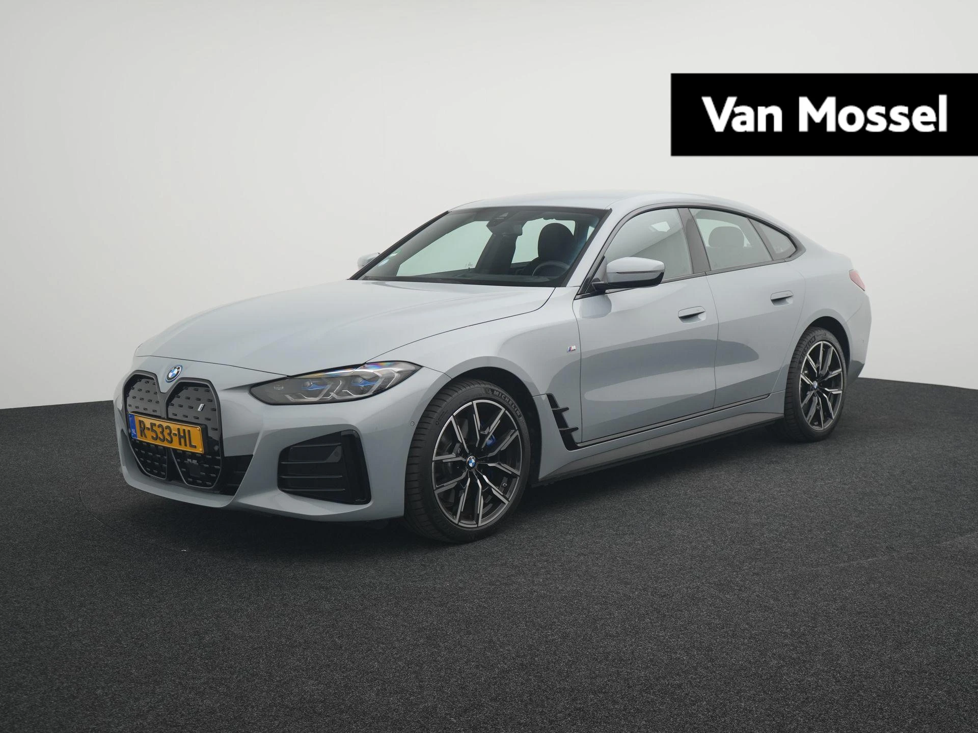 BMW-i4-image-0