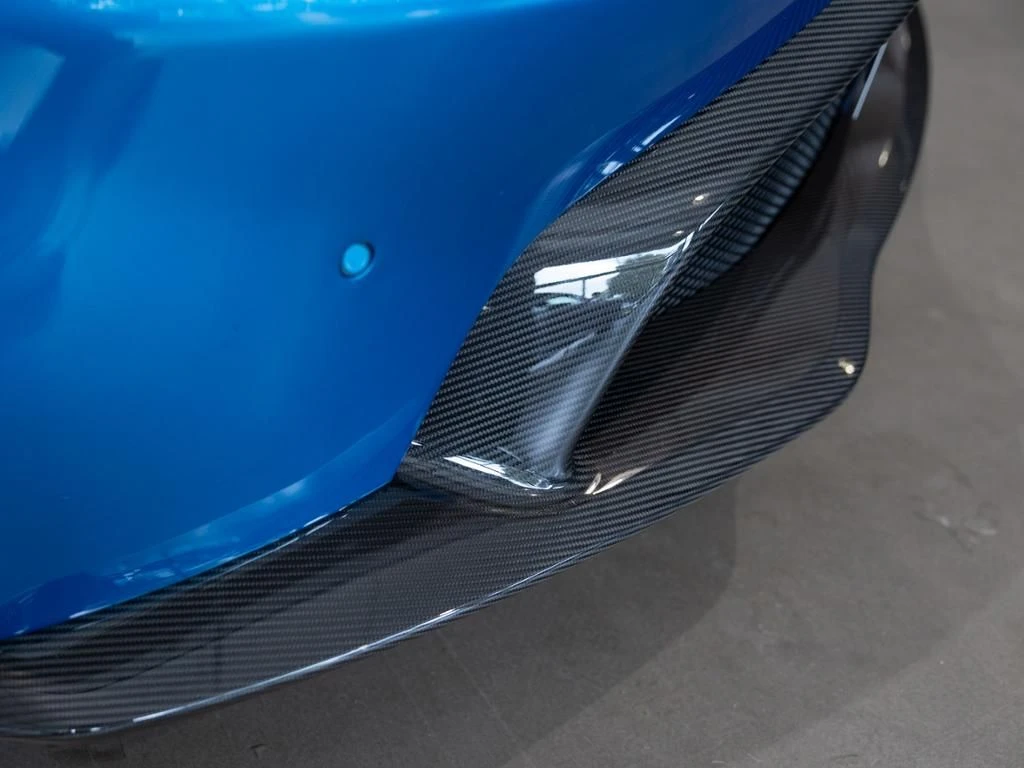 Aston Martin-V8 Vantage-image-16