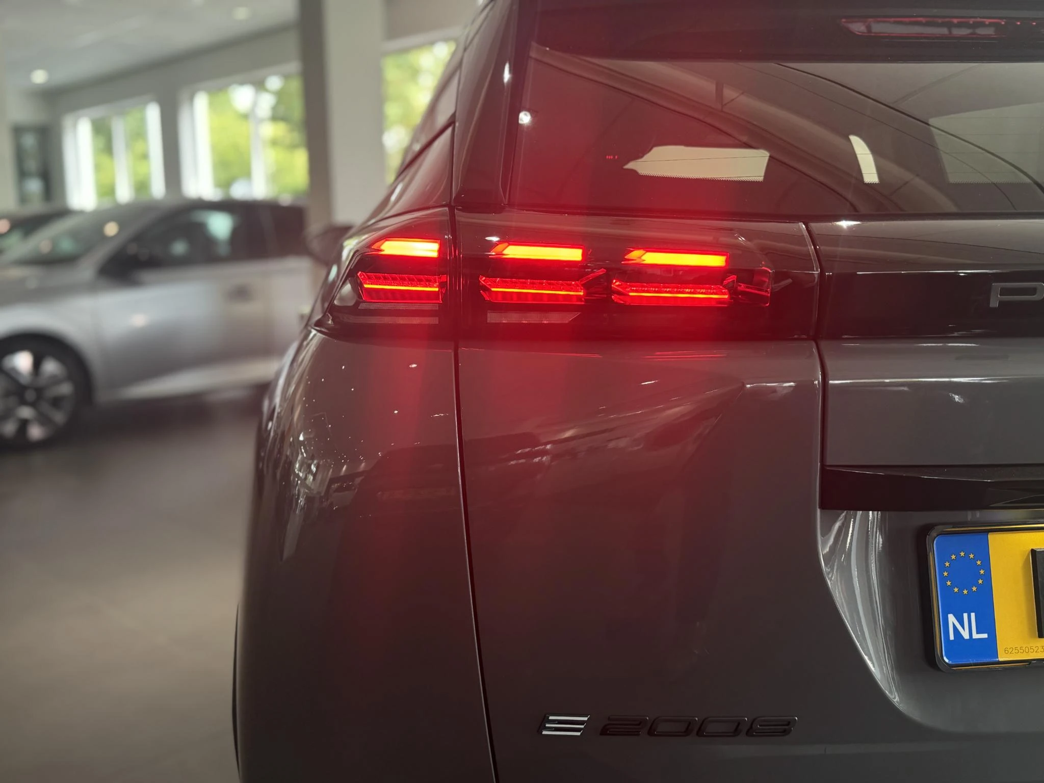 Peugeot e-2008 EV Allure Avantage 54 kWh