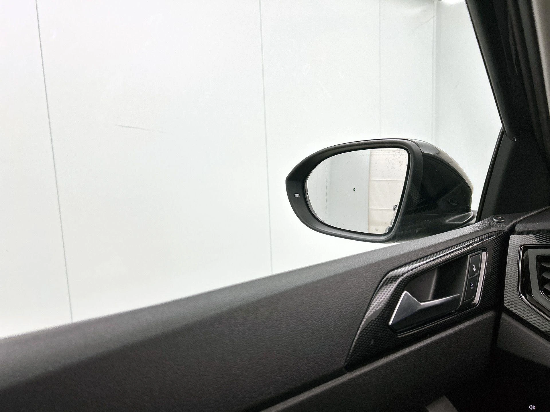 Volkswagen-Taigo-image-18