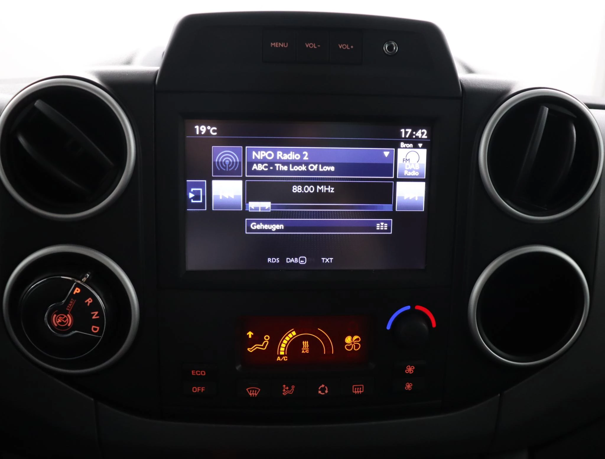 Peugeot-e-Partner-image-5