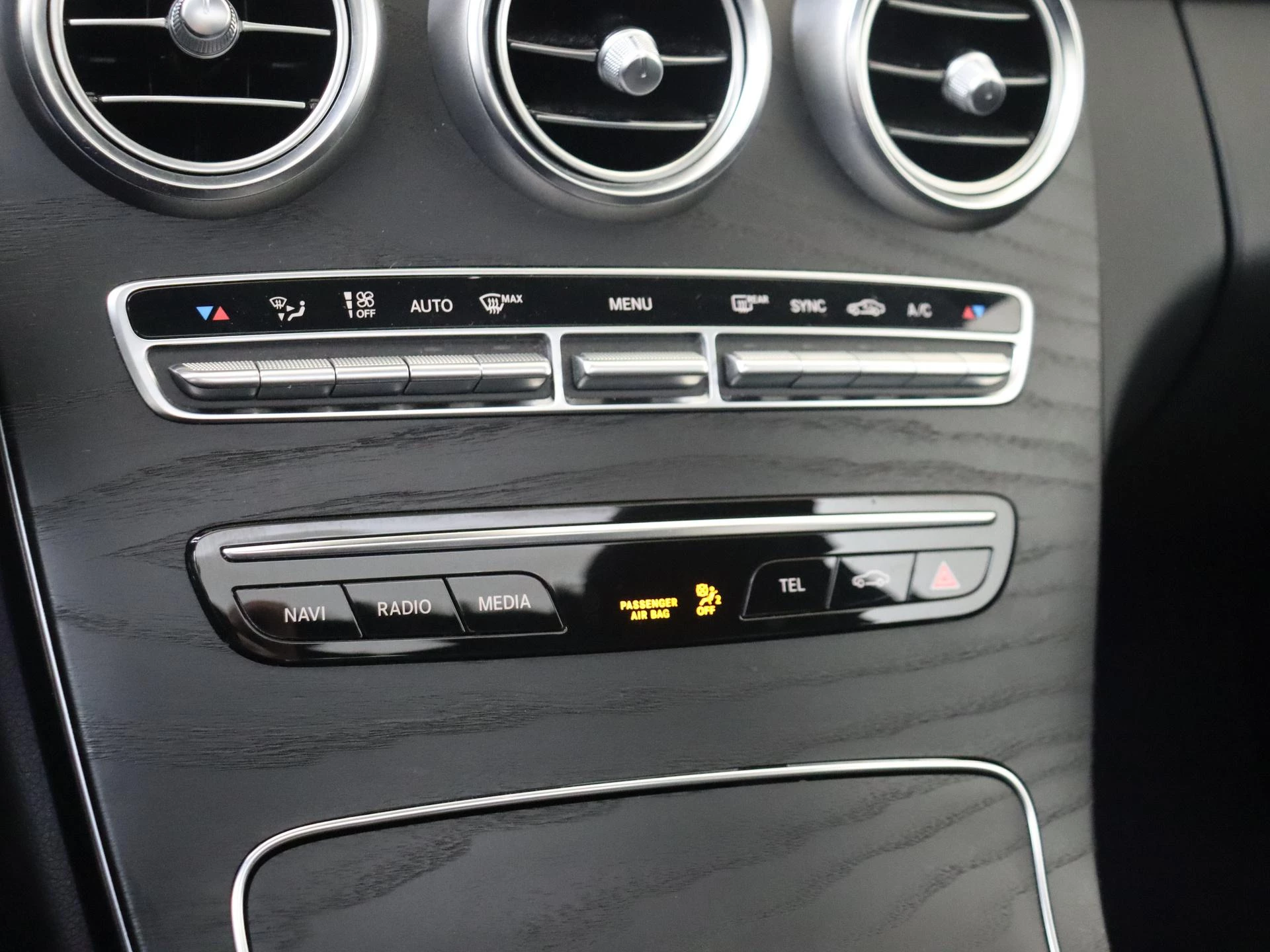 Mercedes-Benz C-Klasse 180 Premium Plus Pack