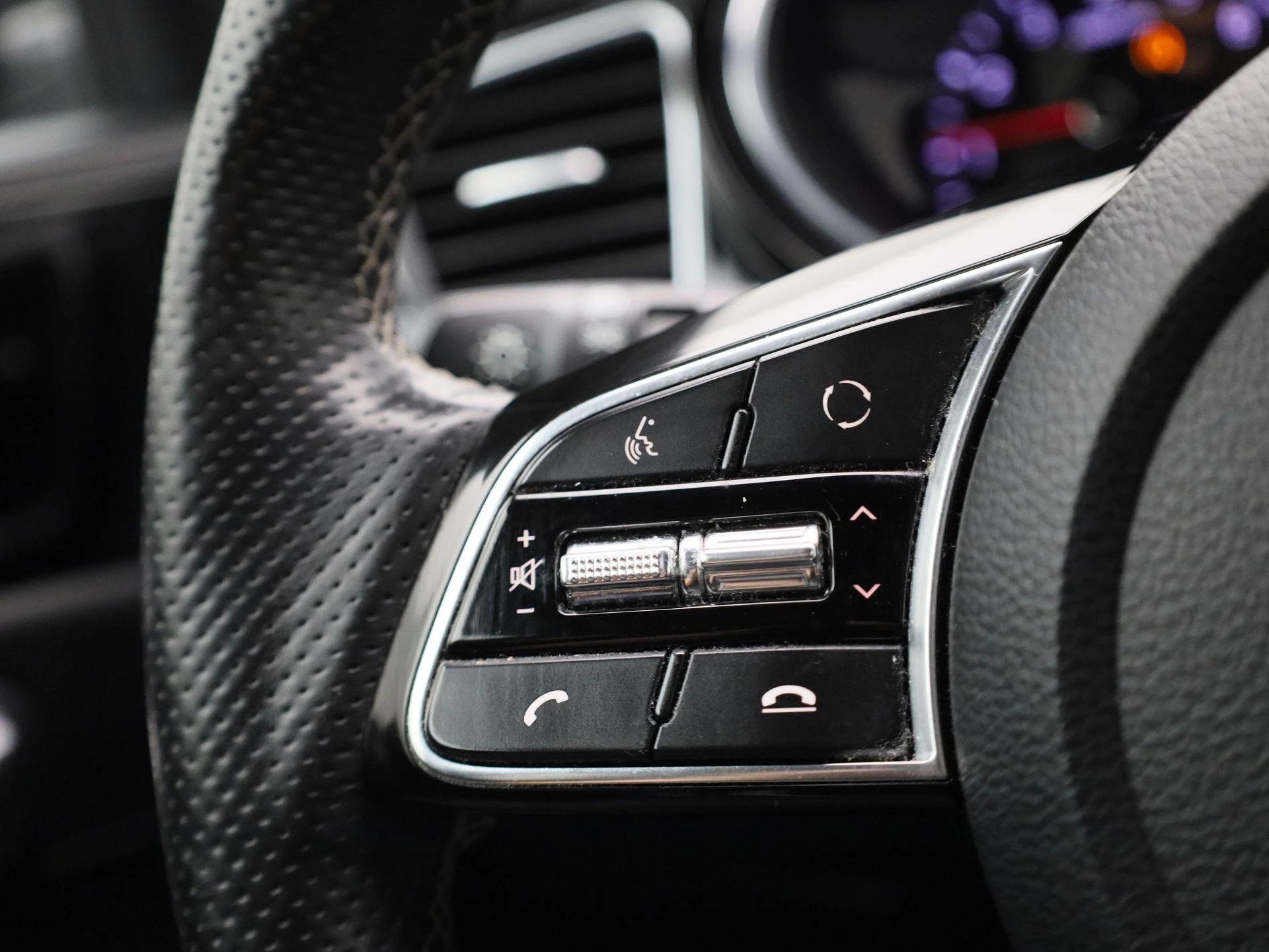 Kia-Ceed Sportswagon-image-17