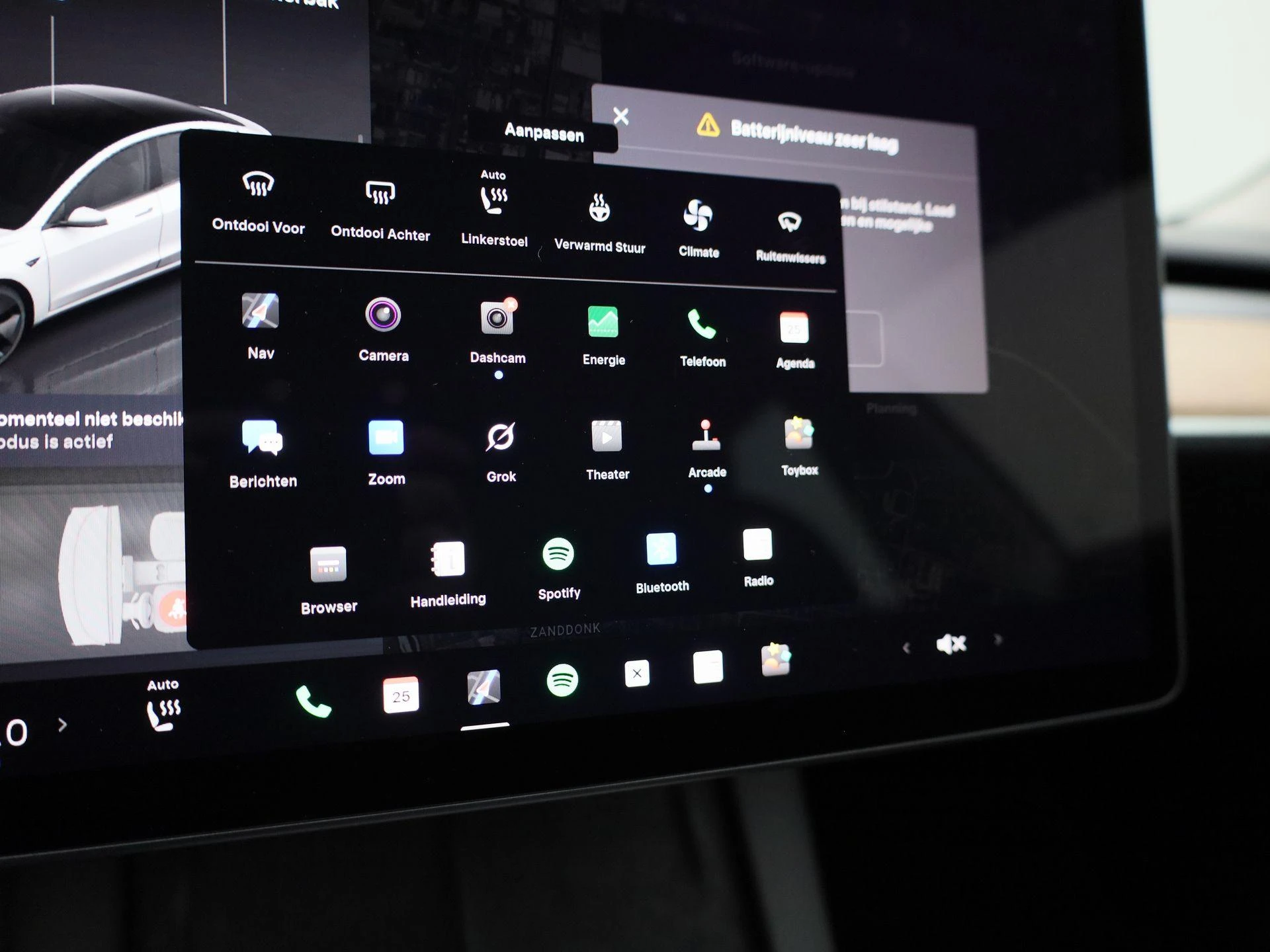 Tesla-Model 3-image-31