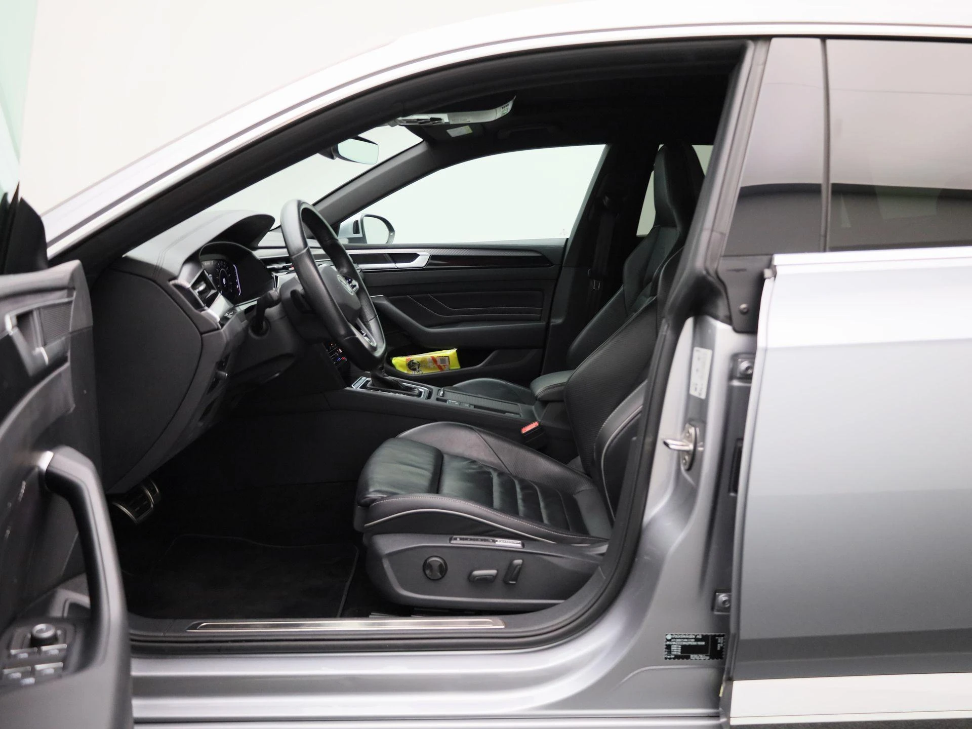 Volkswagen-Arteon-image-8