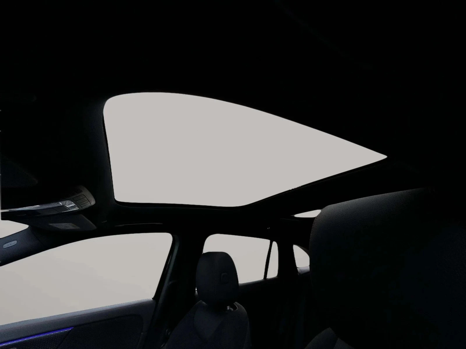 Mercedes-Benz-EQA-image-11