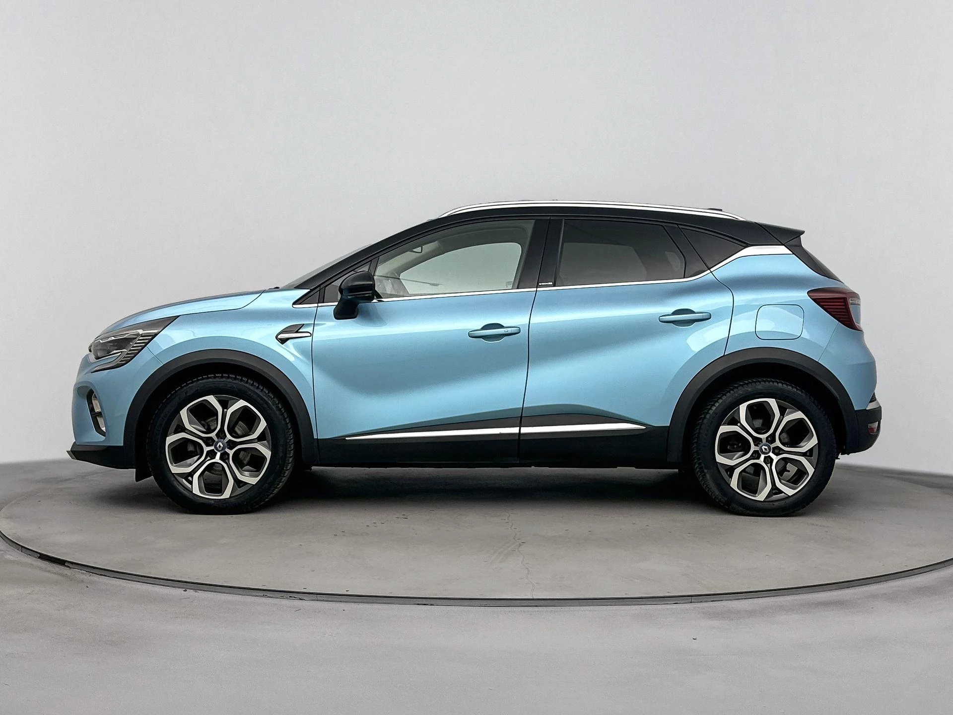 Renault-Captur-image-1