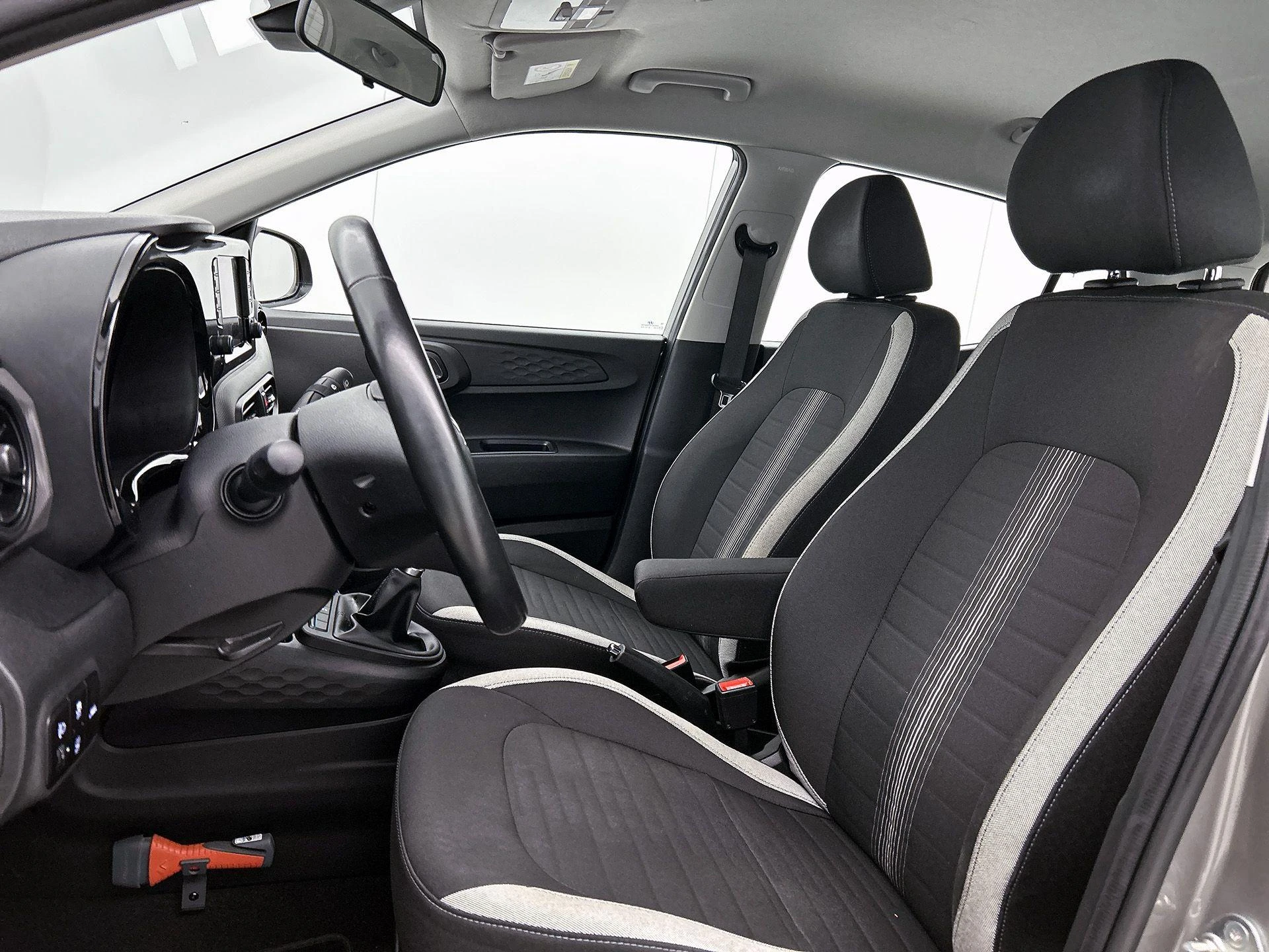 Hyundai-i10-image-30