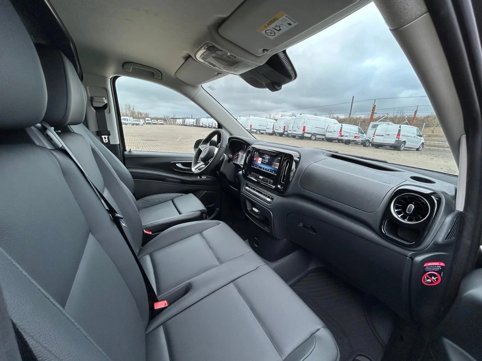 Mercedes-Benz-Vito-image-5