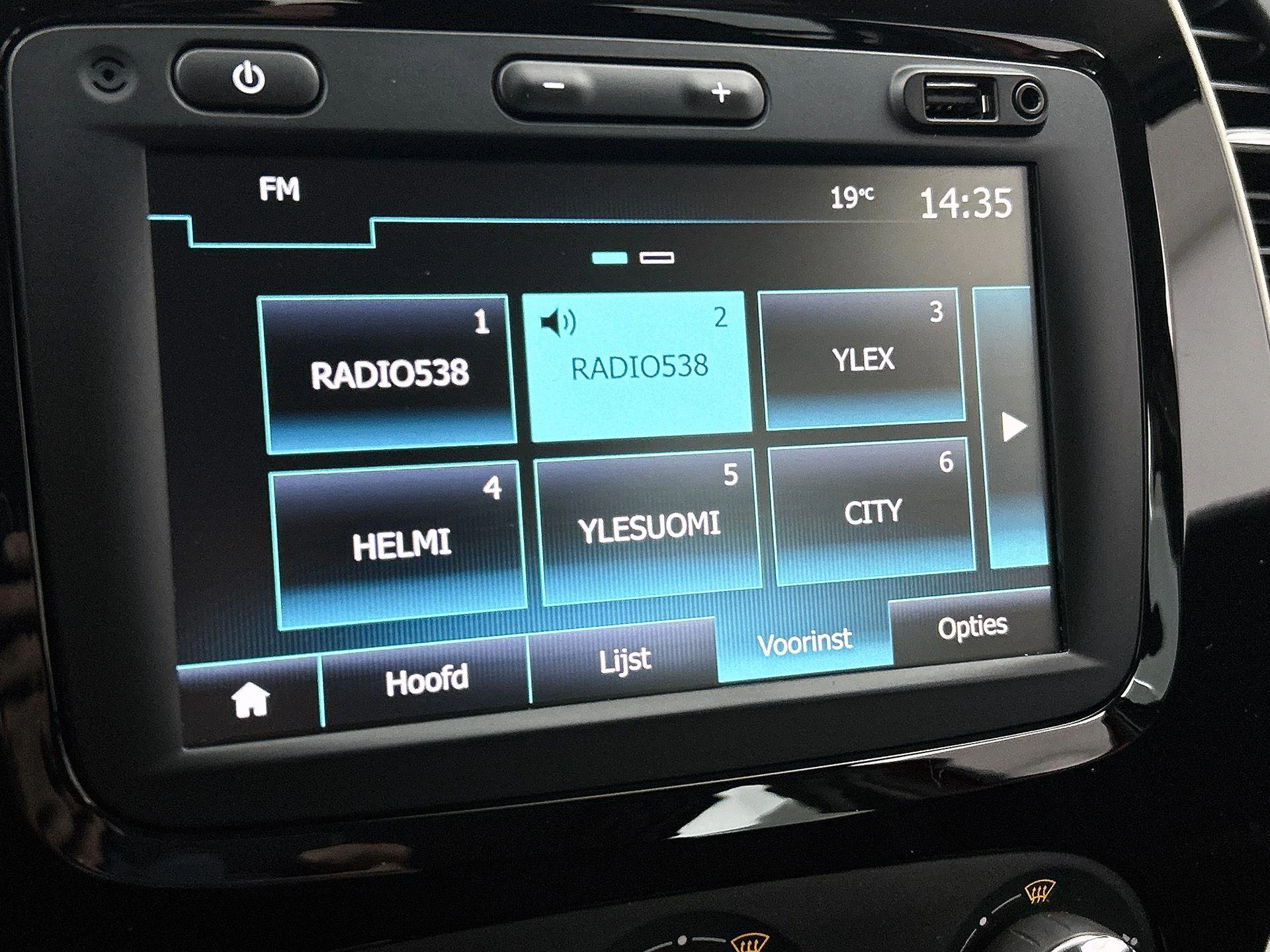 Renault-Captur-image-5