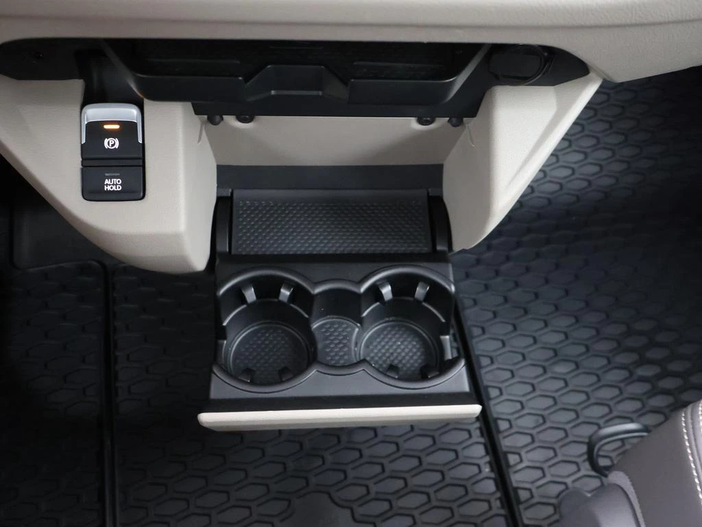 Volkswagen Multivan T7 eHybrid Multivan Style Korte versie 1.5 eHybrid 4X4 245PK *AUTOMAAT*7 ZITPLAATSEN*LEDER*ALCANTARA*CAMERA*PDC*NAVI*VIRTUAL COCKPIT*APP-CO