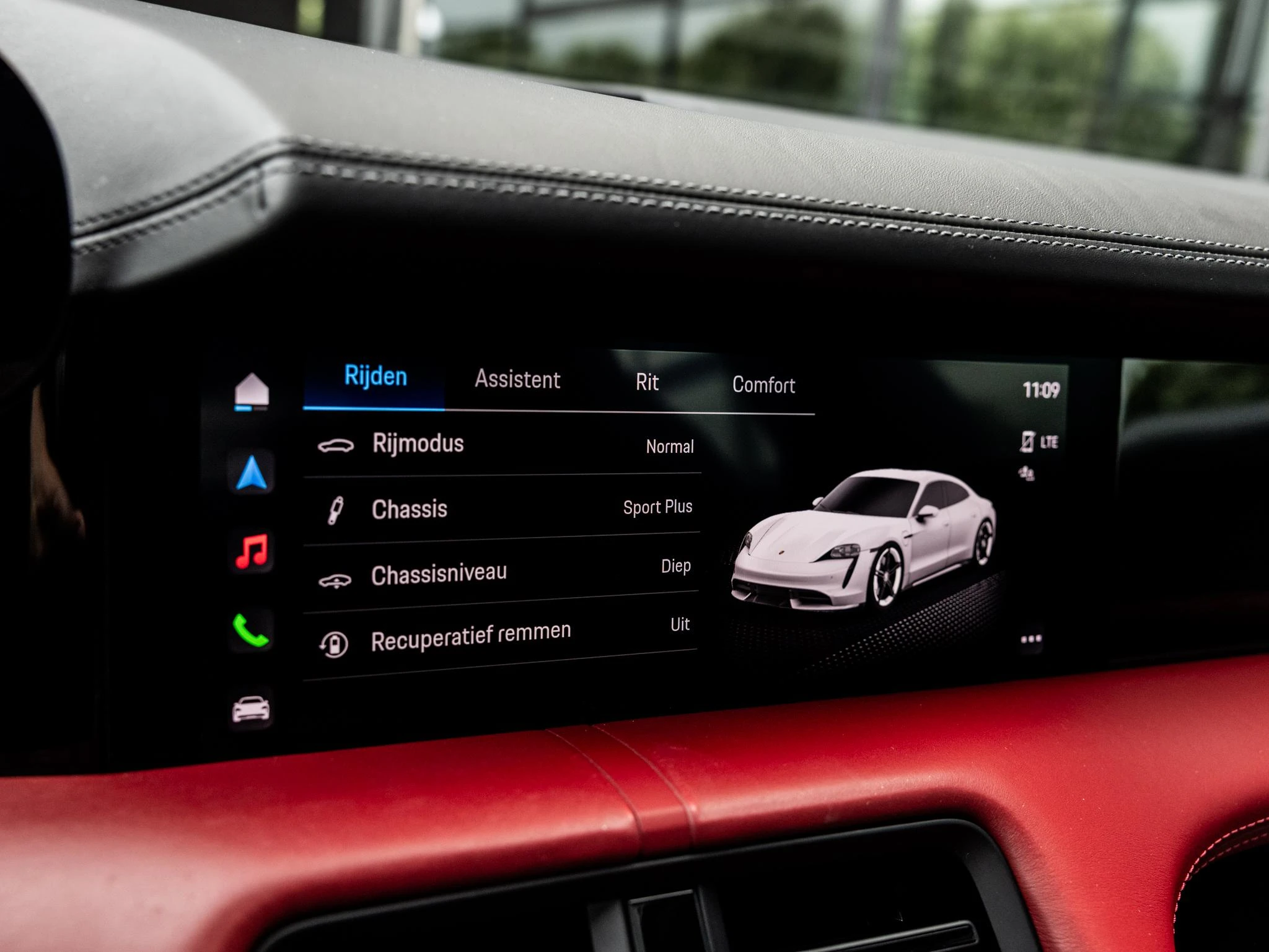 Porsche-Taycan-image-31