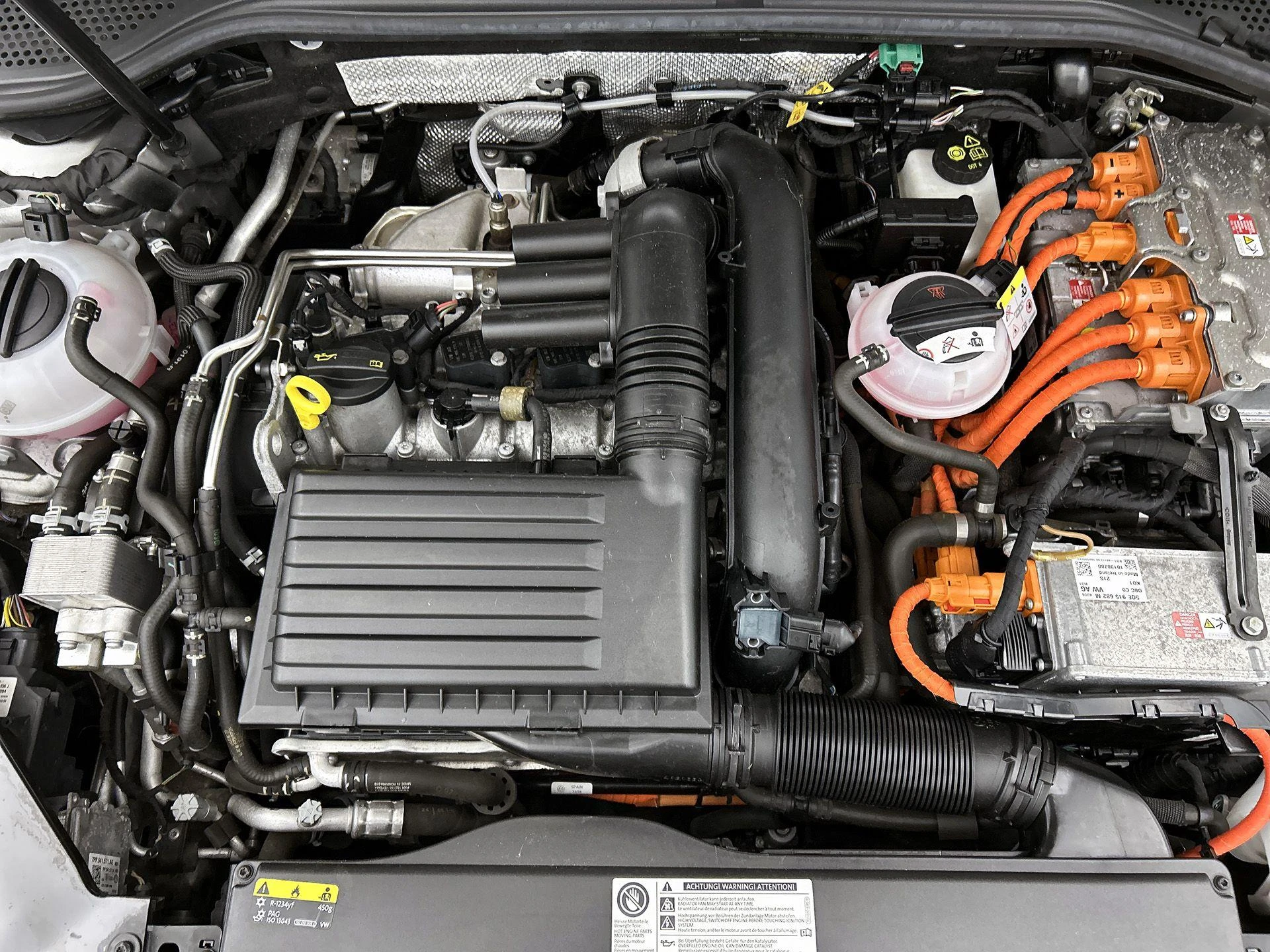 Volkswagen-Passat-image-28