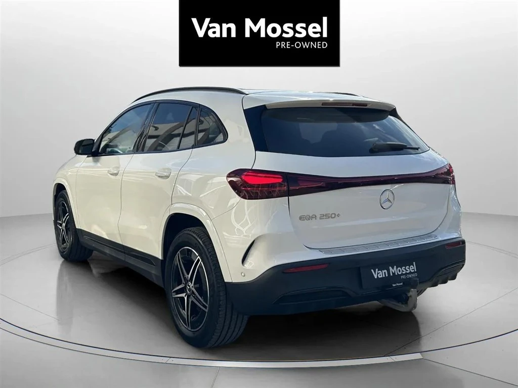 Mercedes-Benz-EQA-image-6
