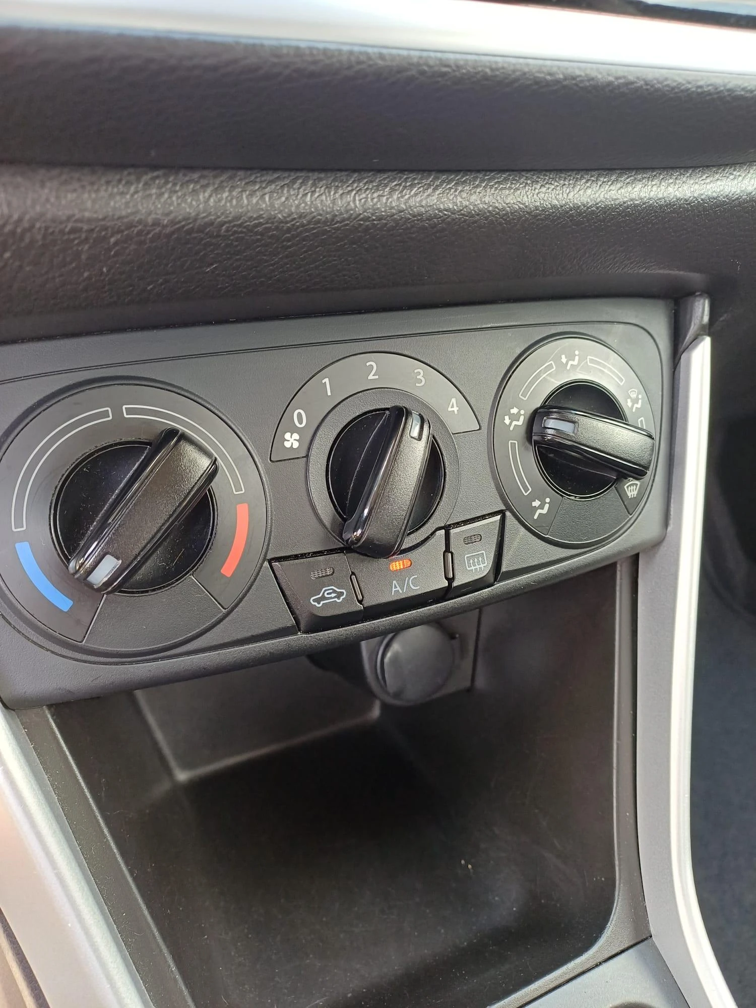 Suzuki-S-Cross-image-9
