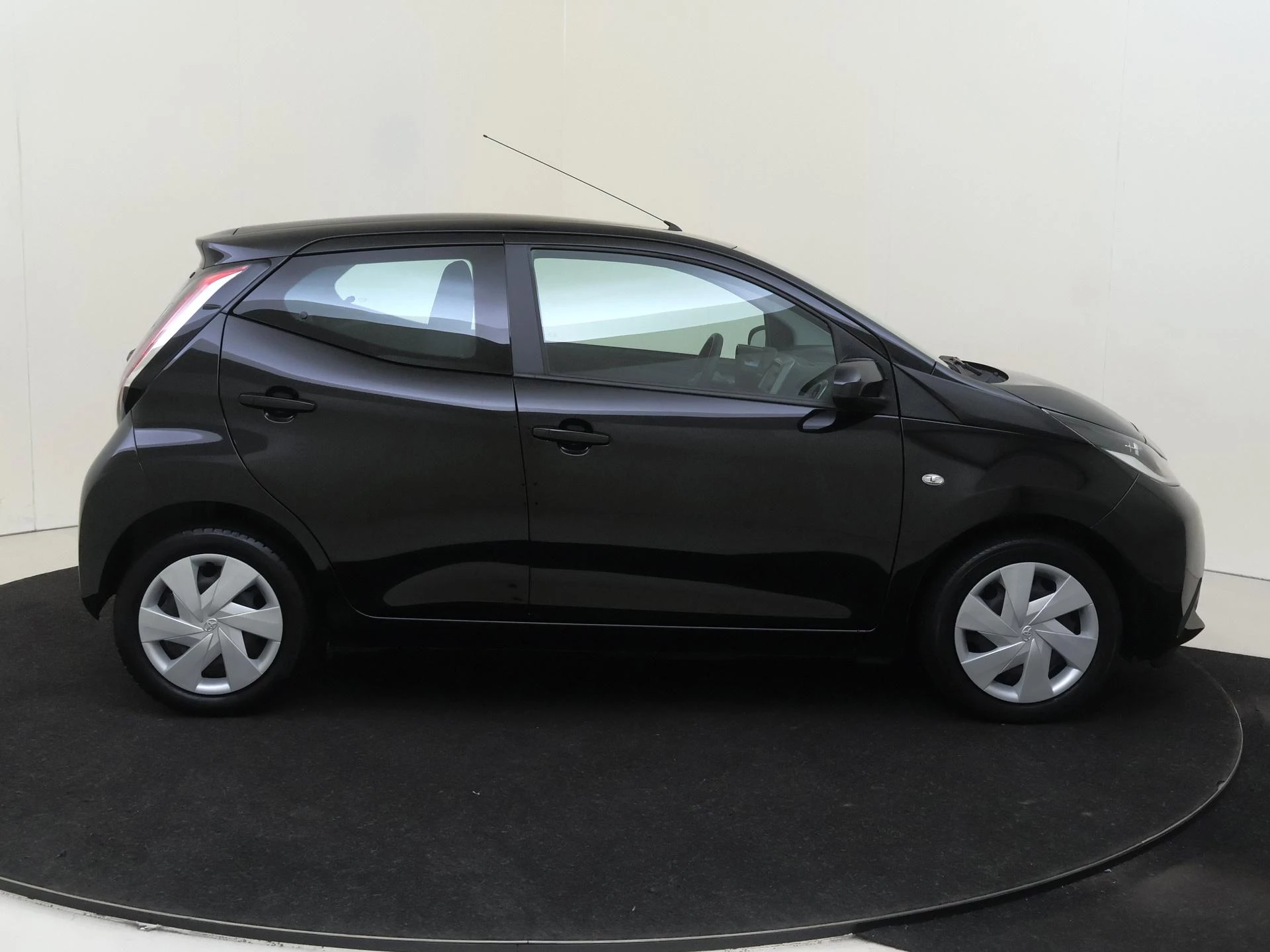 Toyota Aygo 1.0 VVT-i x-play